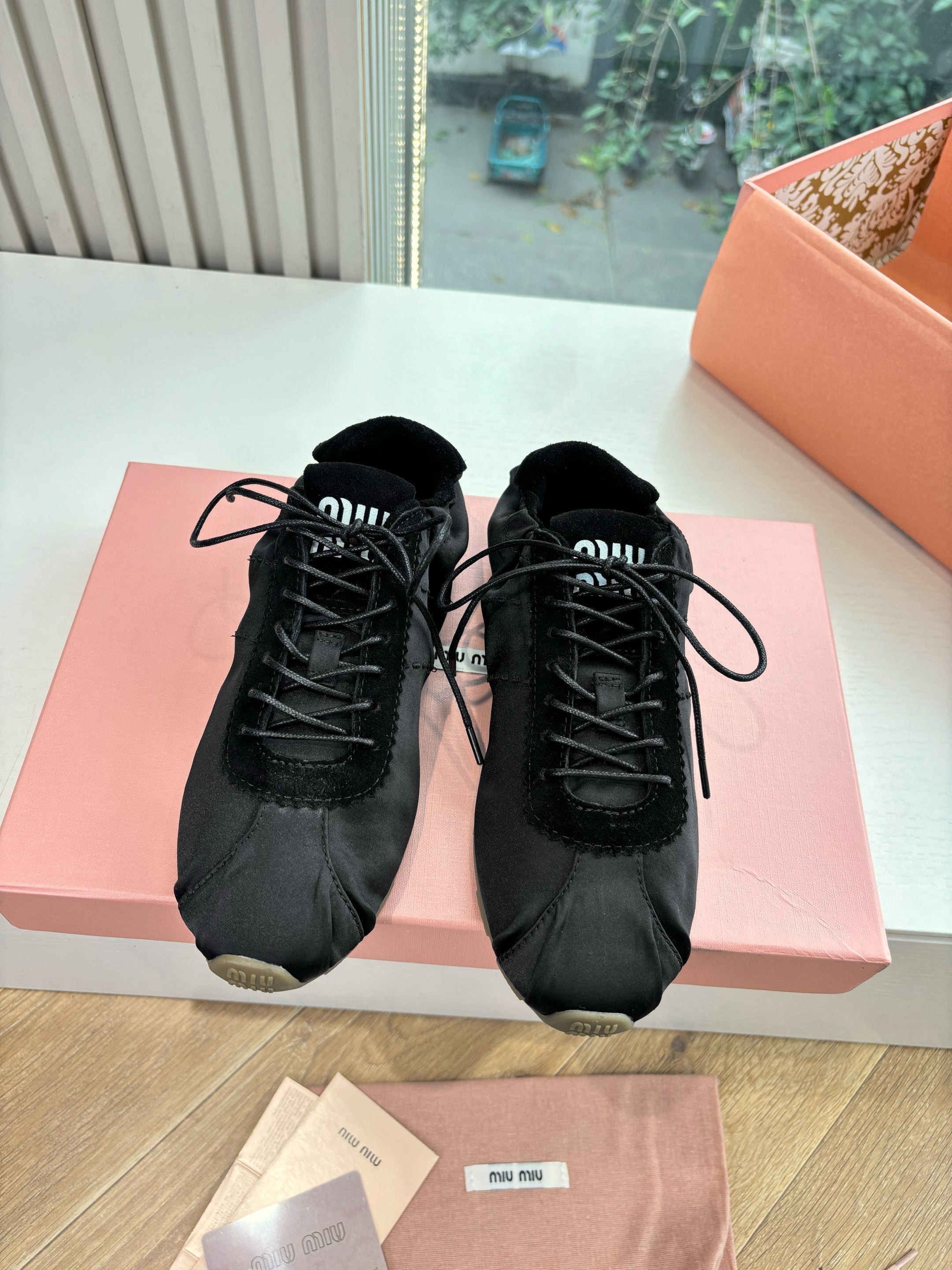 Miu Plume Sneakers Black Satin Suede 549132