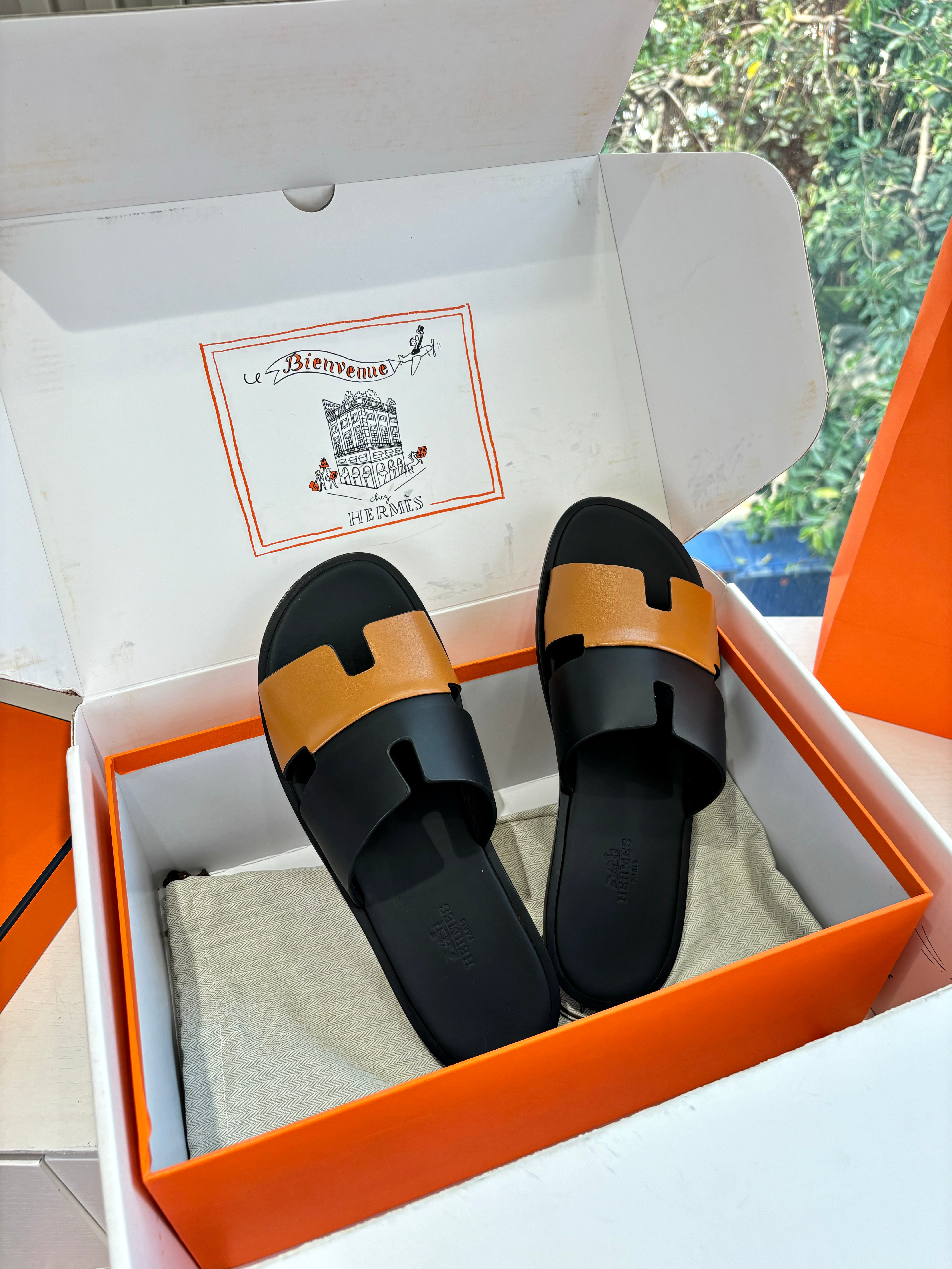 HM Men Izmir Sandal "H" cut-out Black Brown Sheepskin 603973