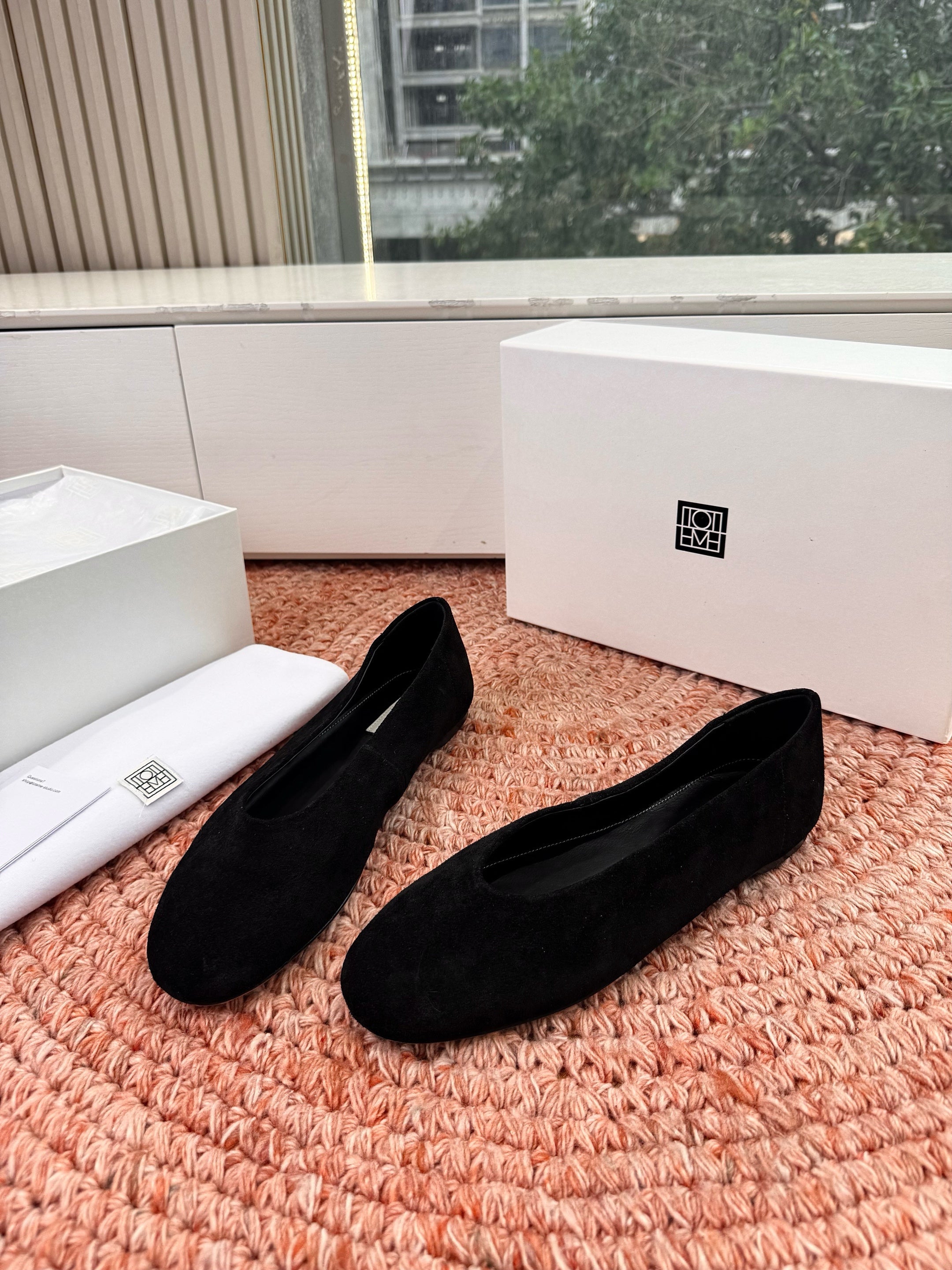 Toteme Ballerinas Black Suede 760435