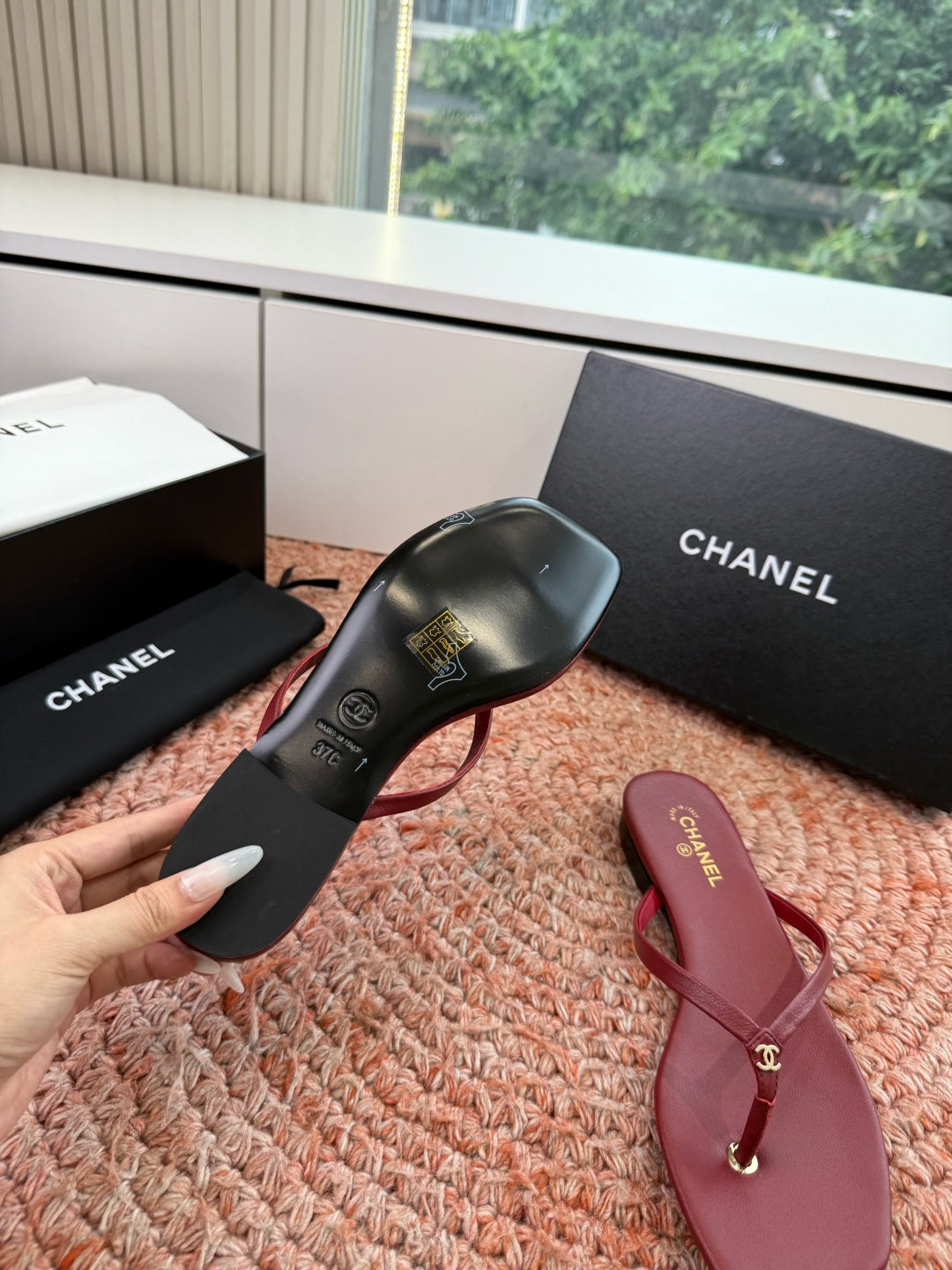 CC 26s Flip-Flops Burgundy Lambskin 934853
