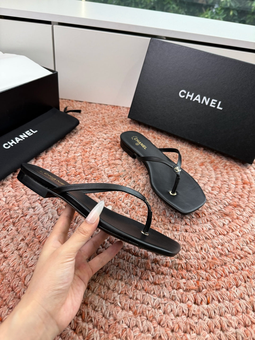 CC 26s Flip-Flops Black Lambskin 934855