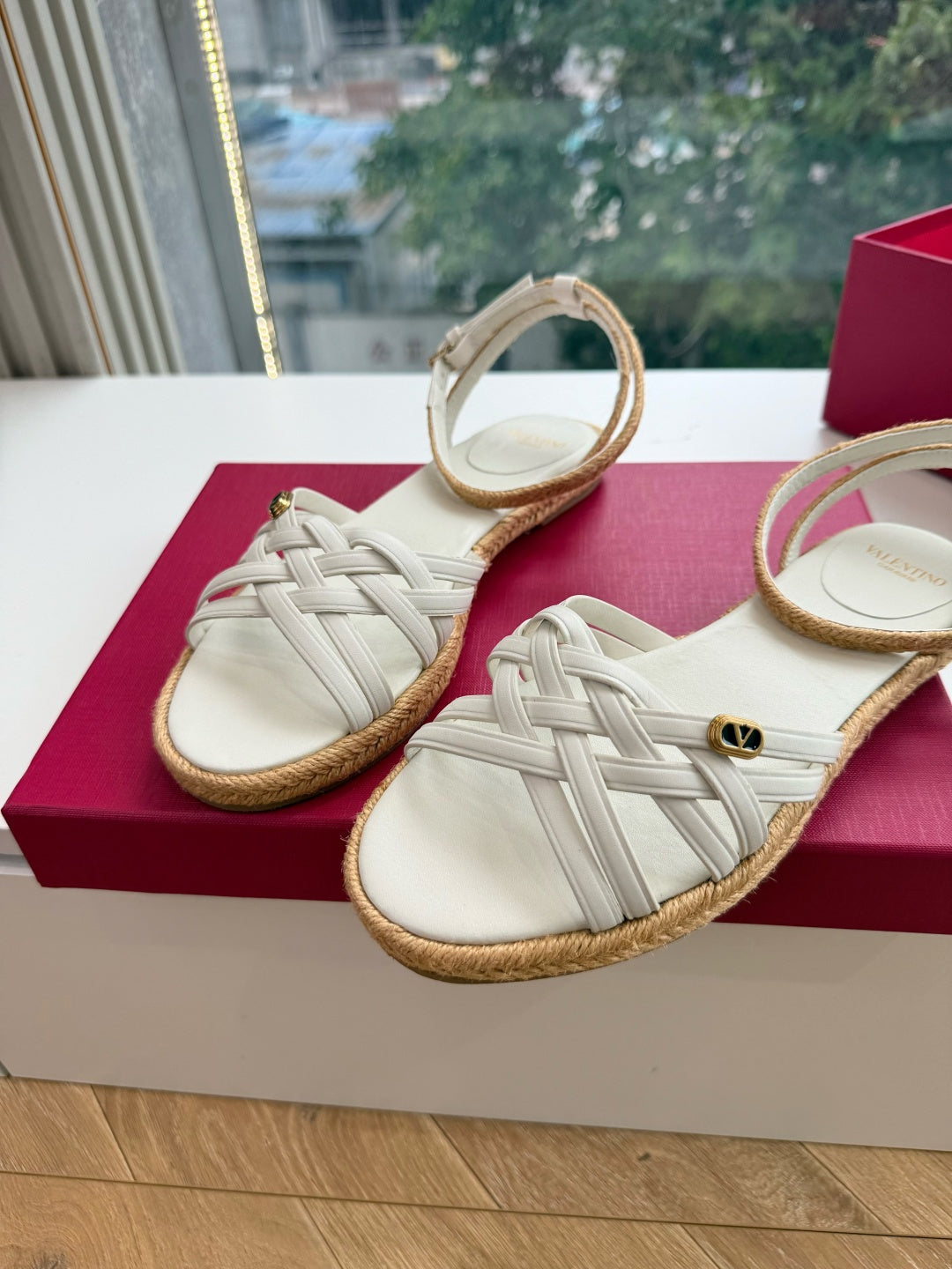 VLogo Bribri Espadrille Sandals White Leather 933615