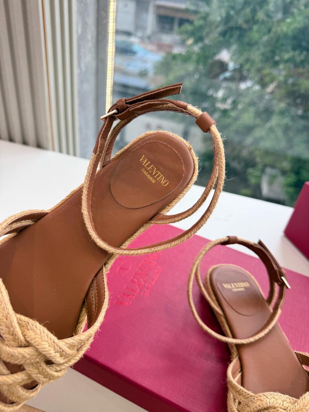 VLogo Bribri Espadrille Sandals Brown Raffia Leather 933618