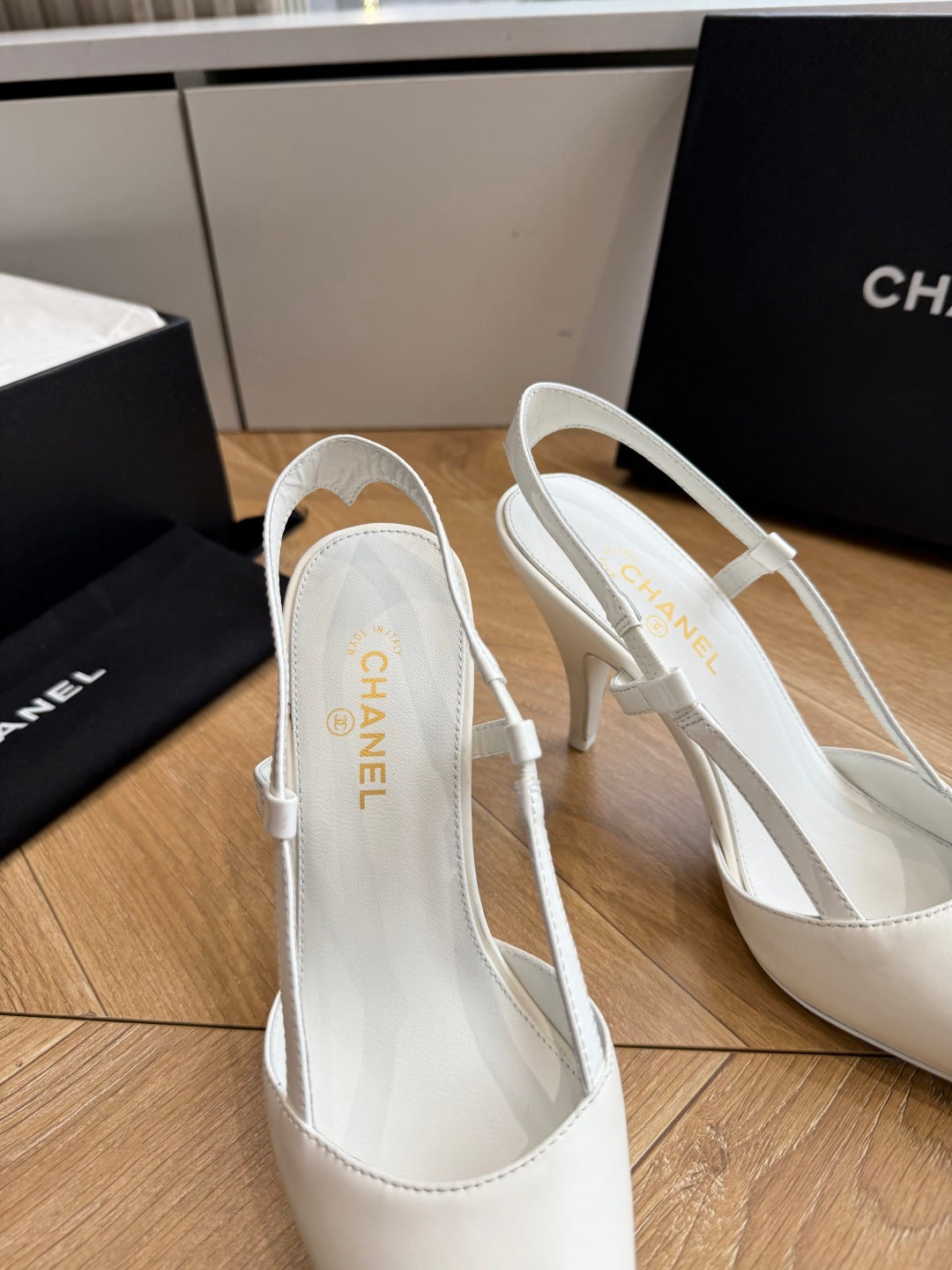 CC 26s Boutique Slingback White Patent Leather 933119