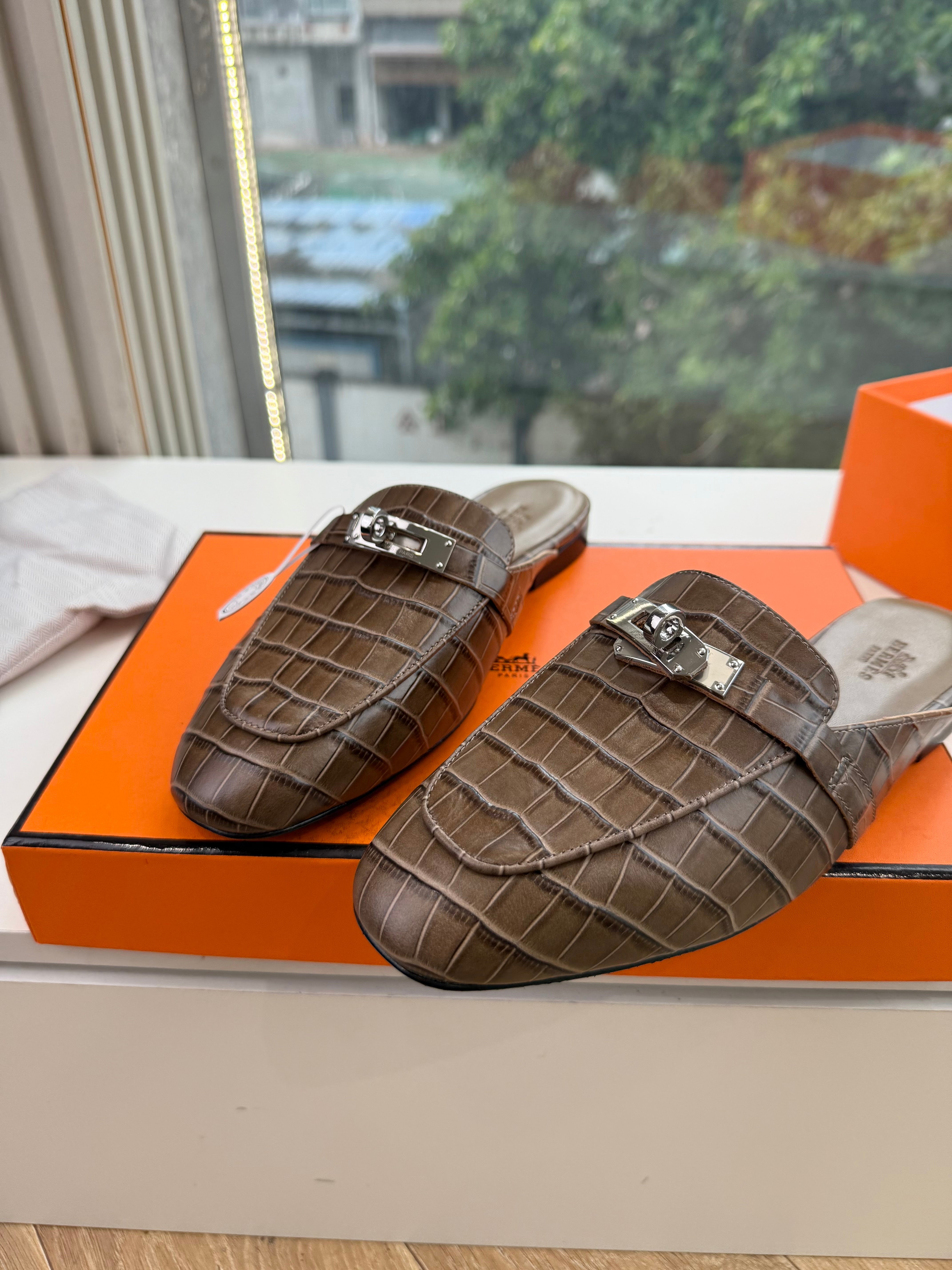HM 26s Destin Mule Écorce Crocodile Leather 967705