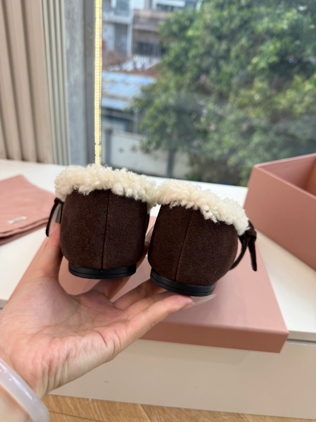 Miu 26s Ballerinas Dark Brown Suede Shearling 994177