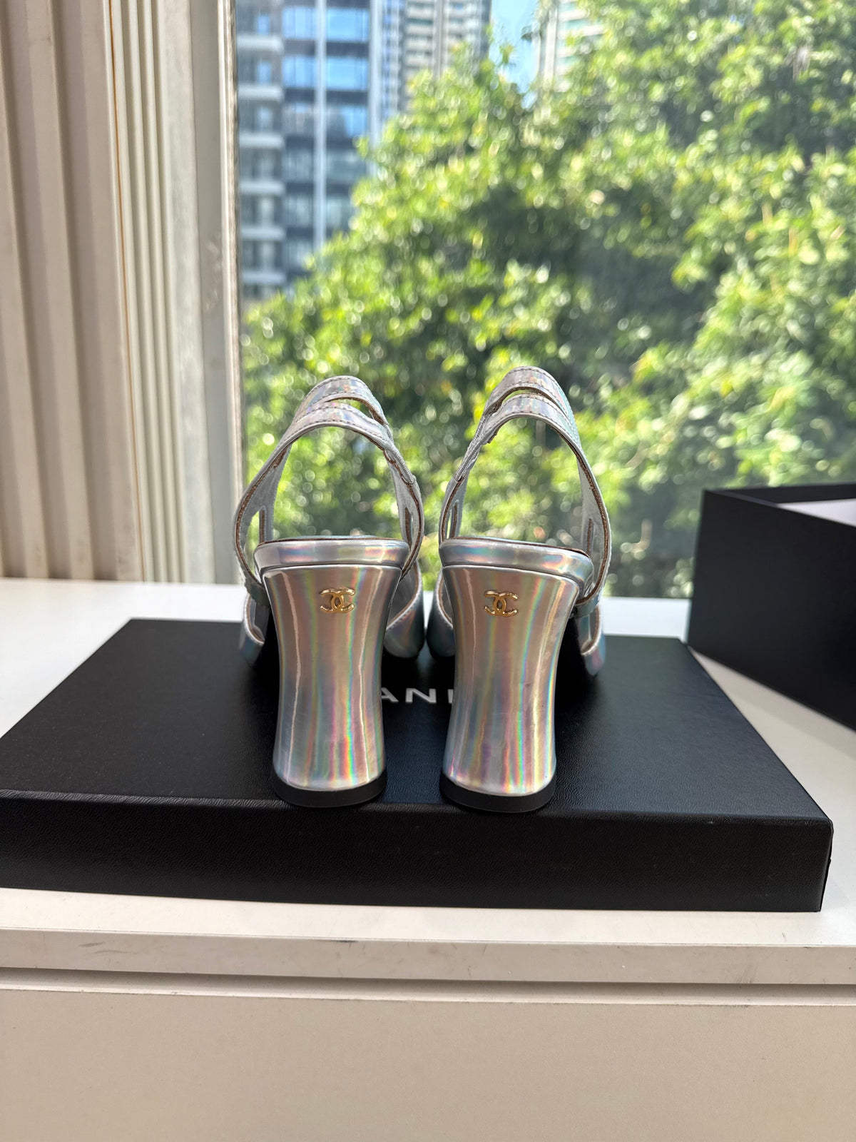 CC 26s Cap Toe Slingback Heels 6.5cm Silver Leather 168805