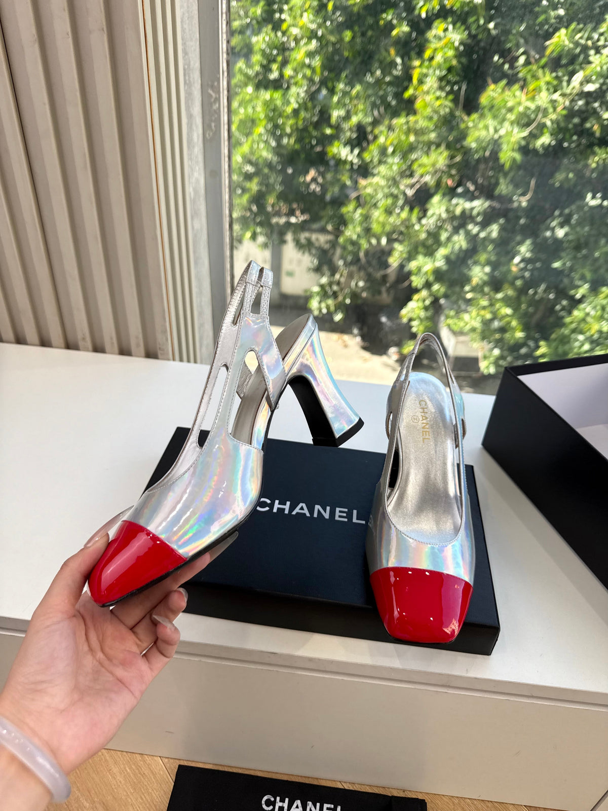 CC 26s Cap Toe Slingback Heels 6.5cm Silver Leather 168805