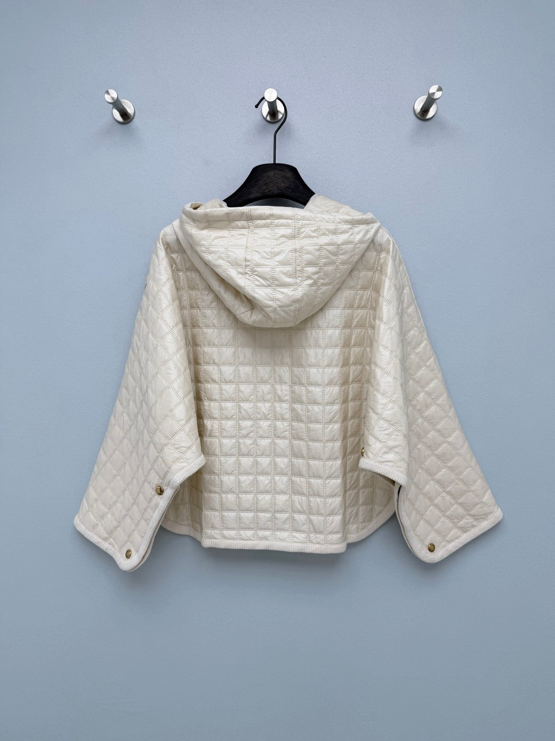 Moncler 26s Padded Coat with Classic Check Quilting Cream 425140