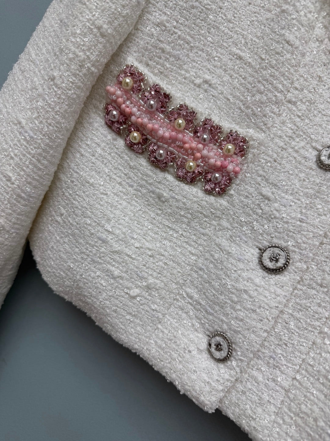 CC 26s Short Jacket with Pink Beads White Tweed 425106