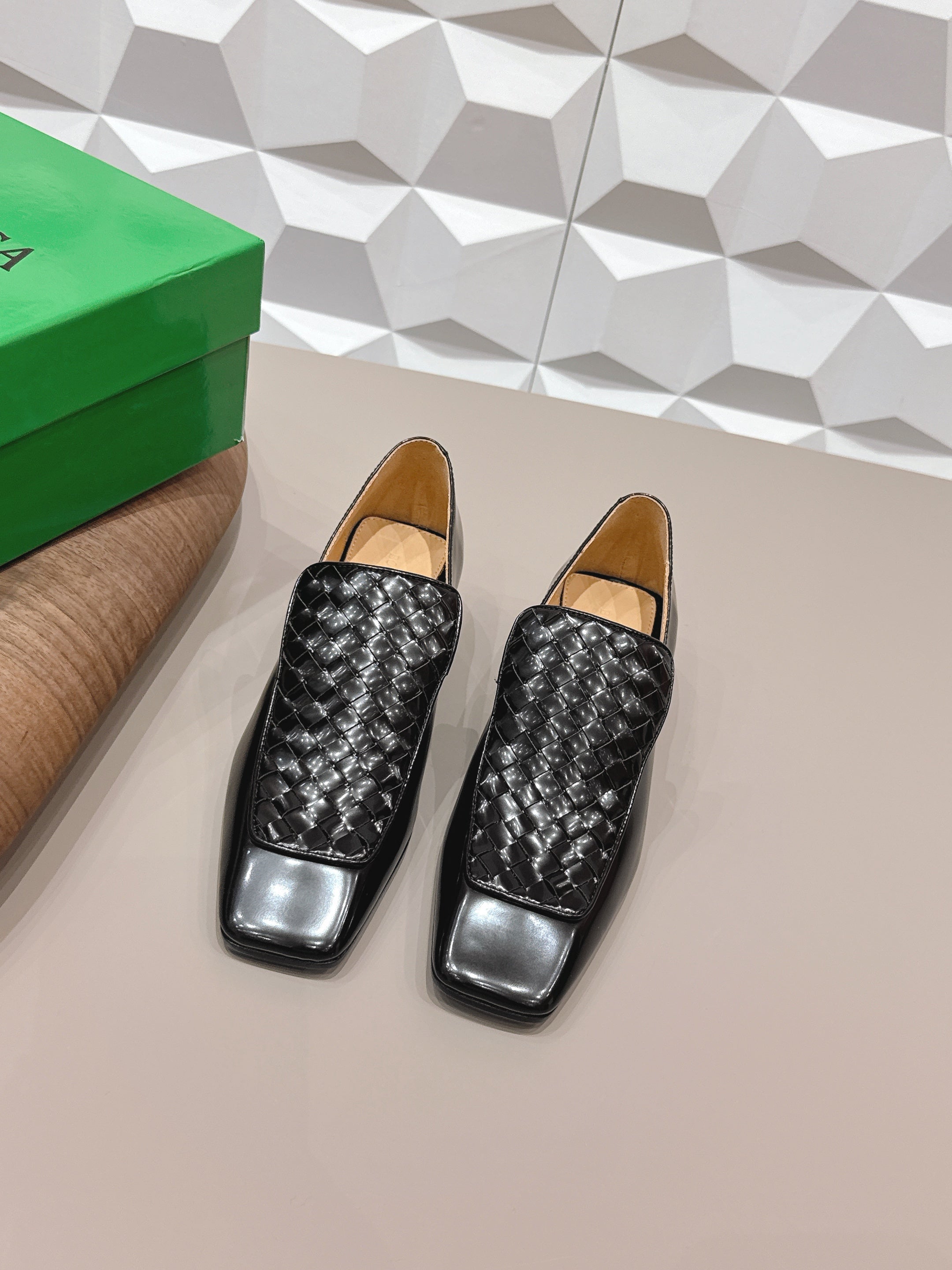 BV Ventura Loafer Loafer 4cm Black Calfskin 613293