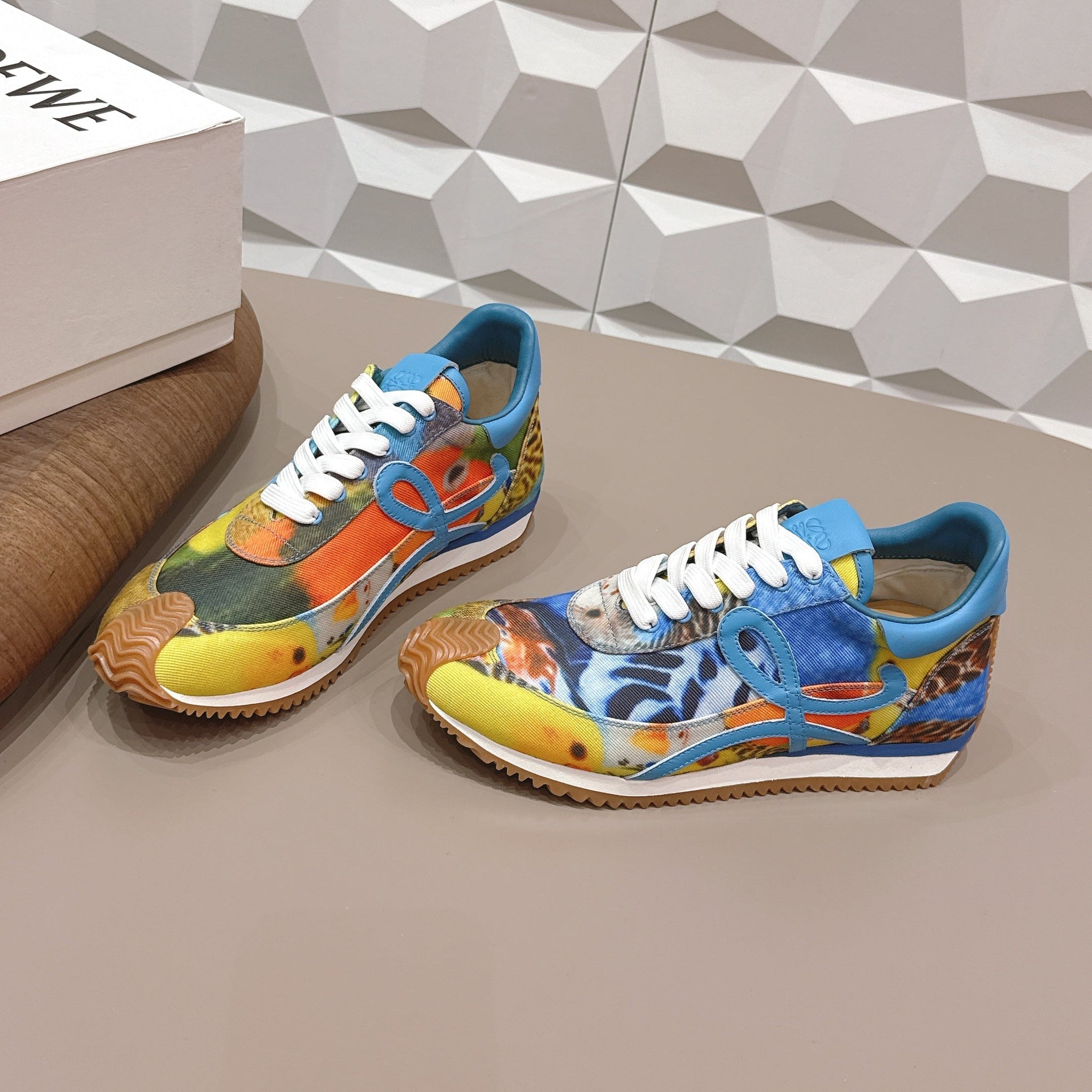 Loewe 26s Flow Runner Sneaker In Multicolor Fabric And Calfskin Style 3
