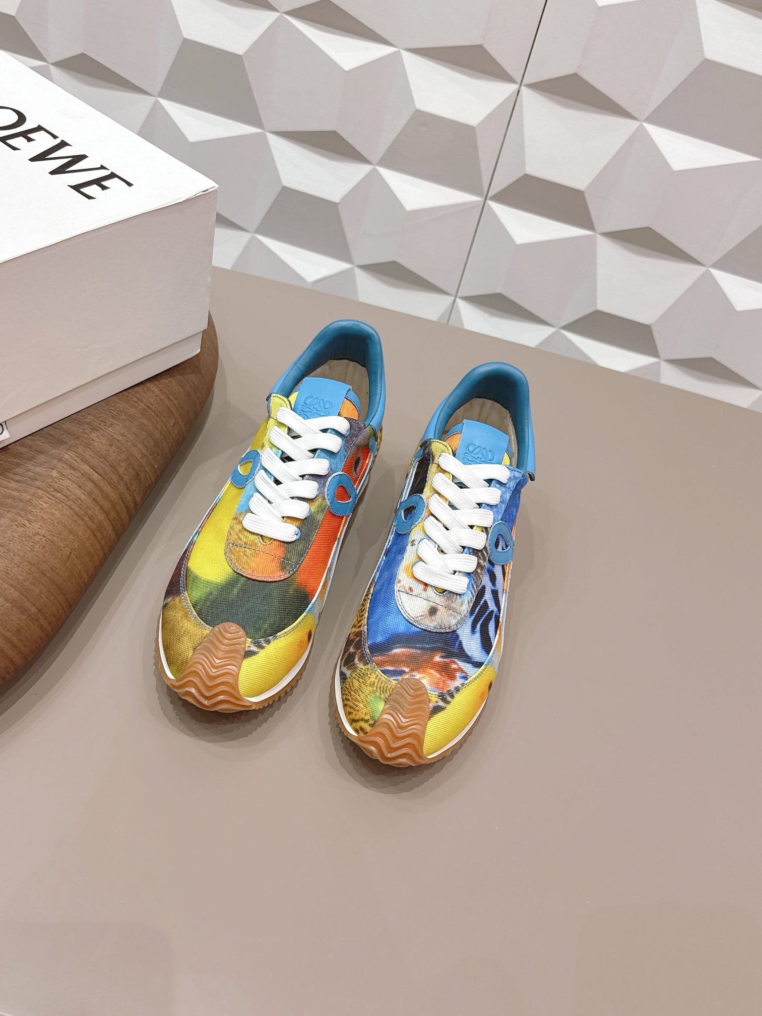 Loewe 26s Flow Runner Sneaker In Multicolor Fabric And Calfskin Style 3