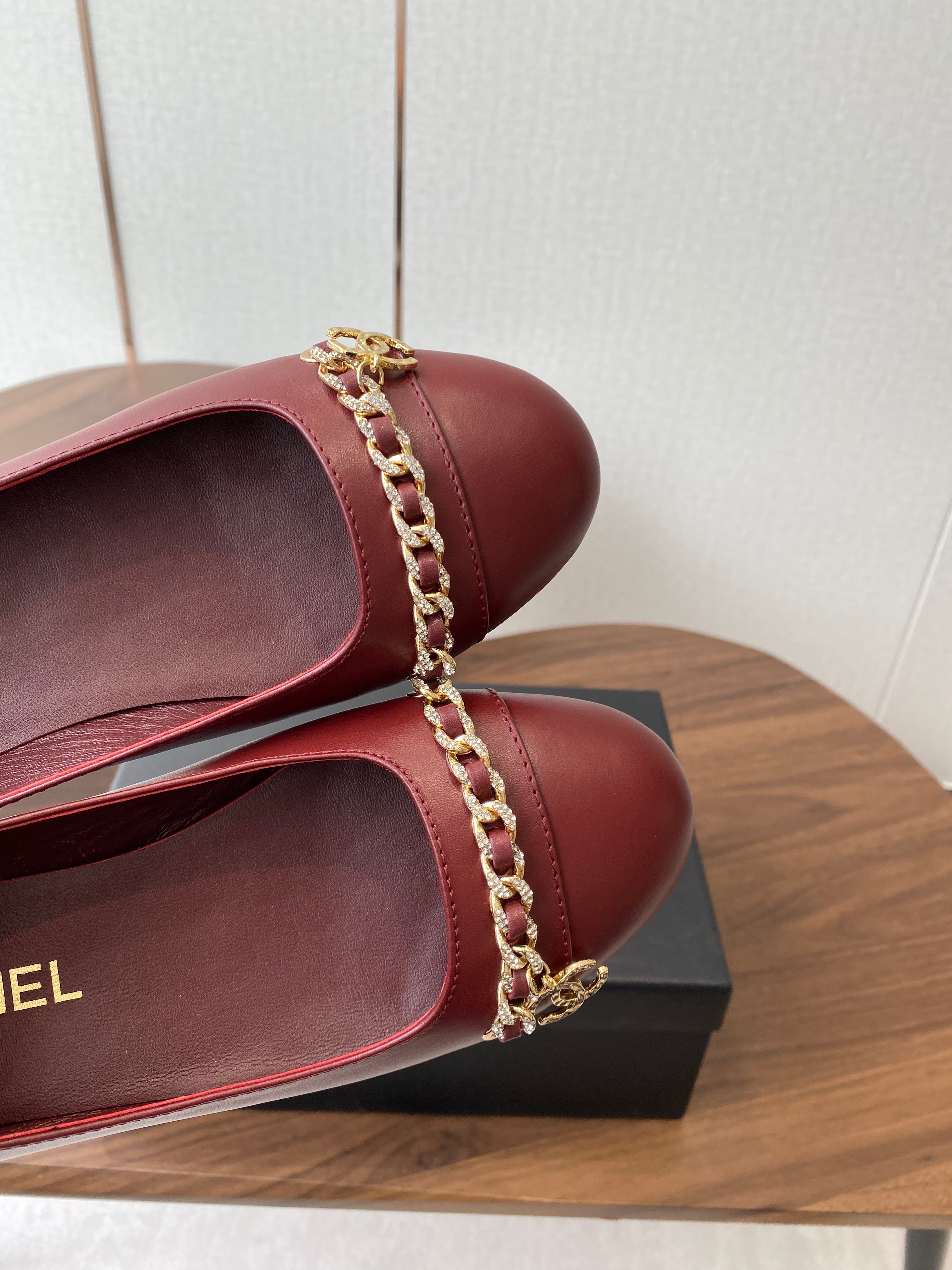 CC Ballerina Chain Flats Burgundy Lambskin GHW 431486