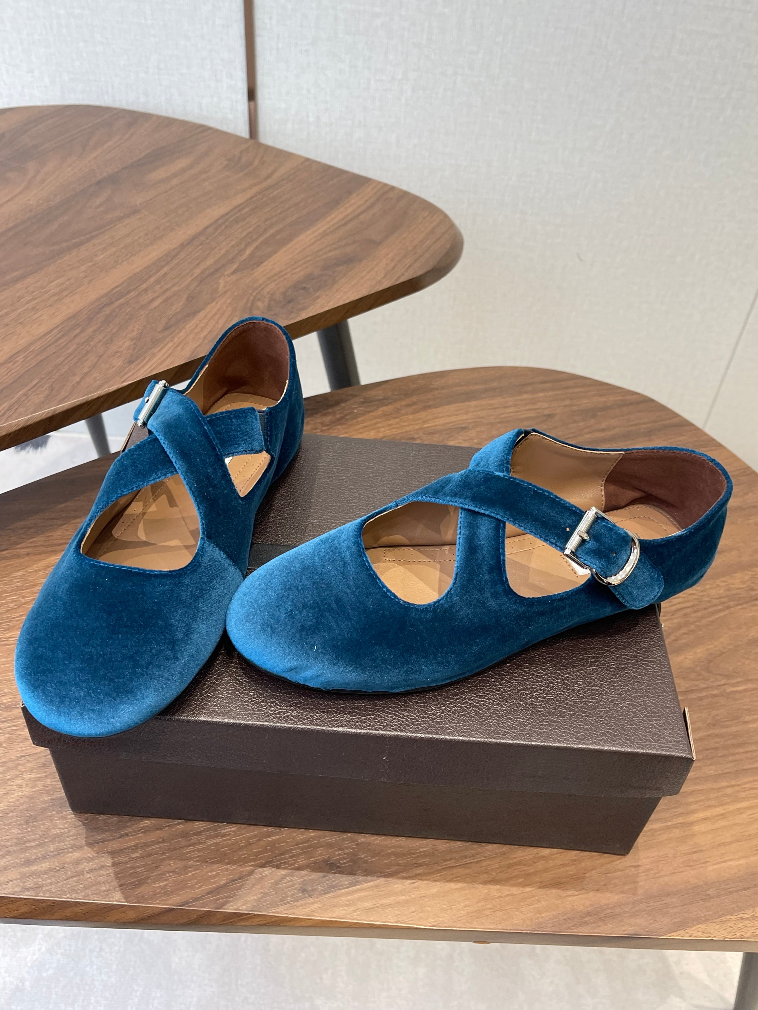 Alaïa Criss Cross Ballet Flat Dark Blue Velvet Velvet