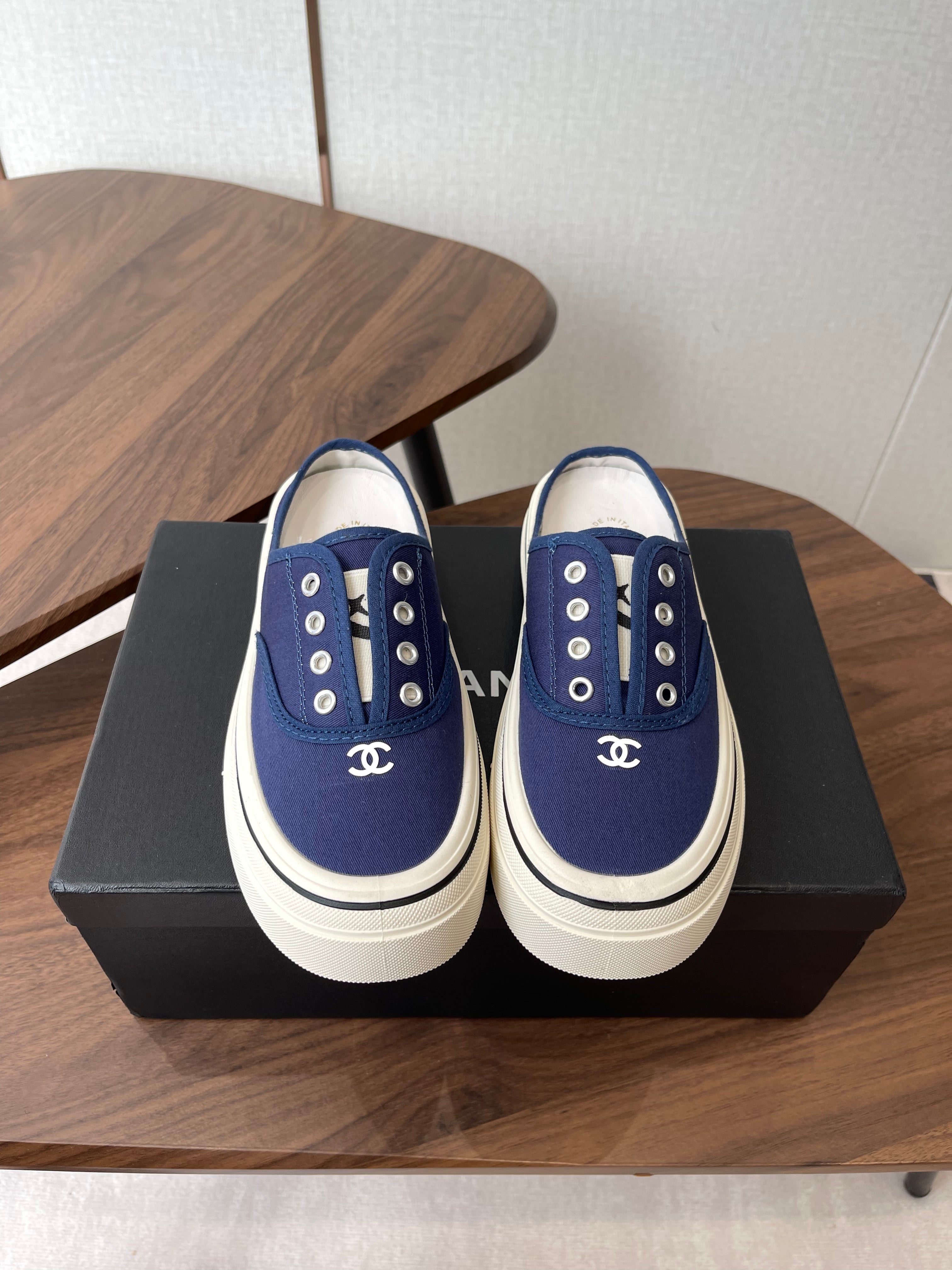 CC 26s Slip-On Platform Blue Canvas 727468