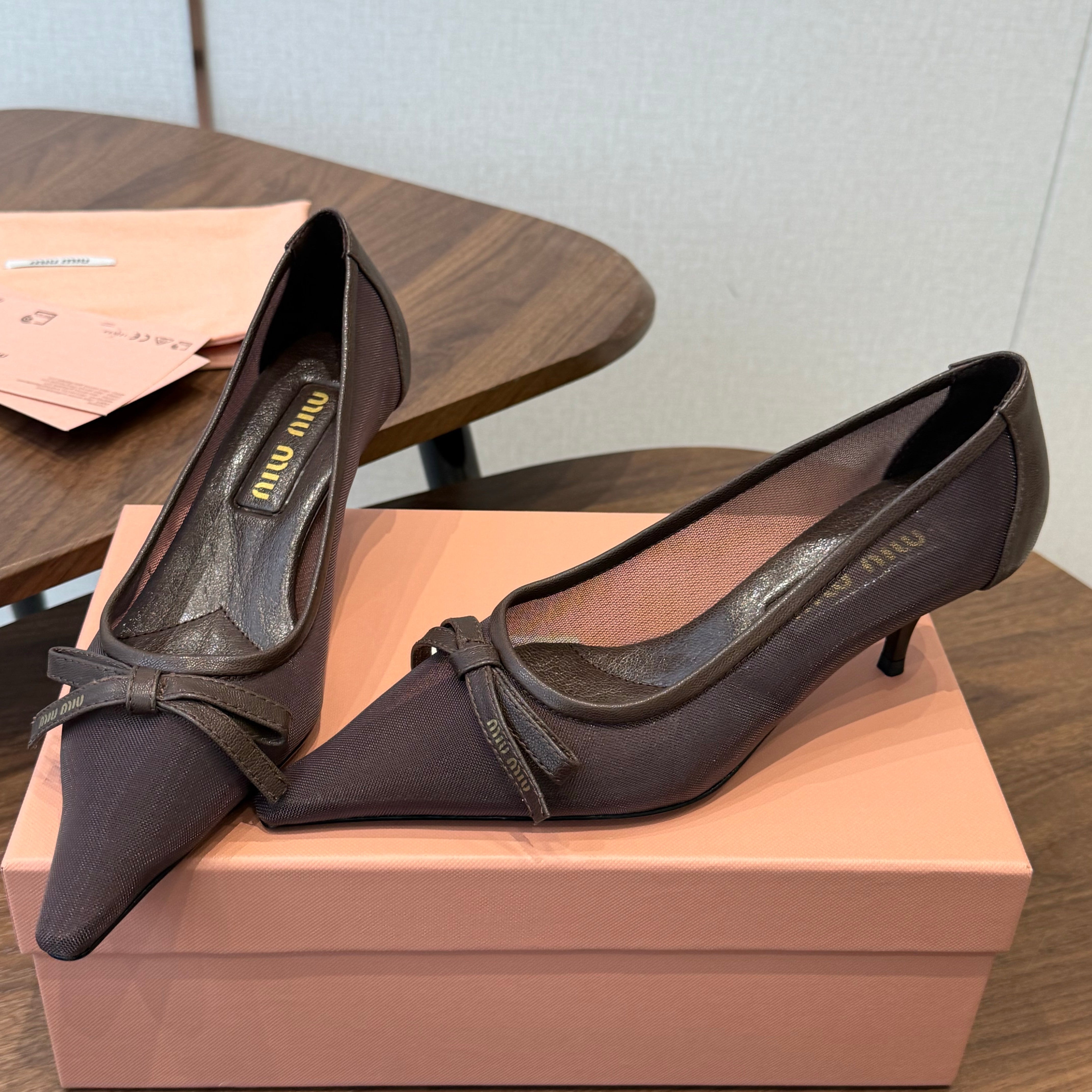 Miu 26s High-Heeled Pump Coffee Cotton 790462