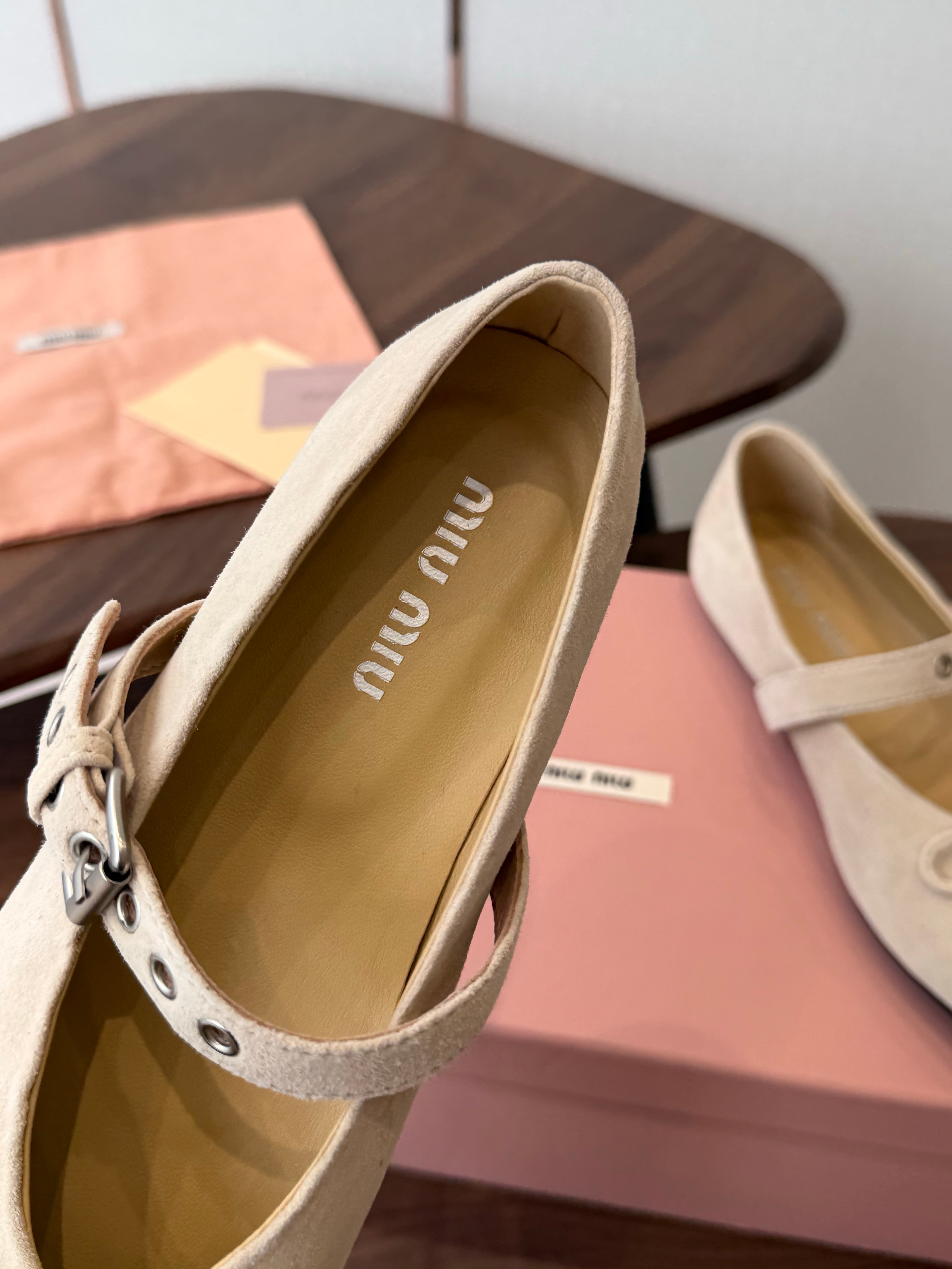 Miu Pointed-Toe Ballerina Flats Light Khaki Suede 940005