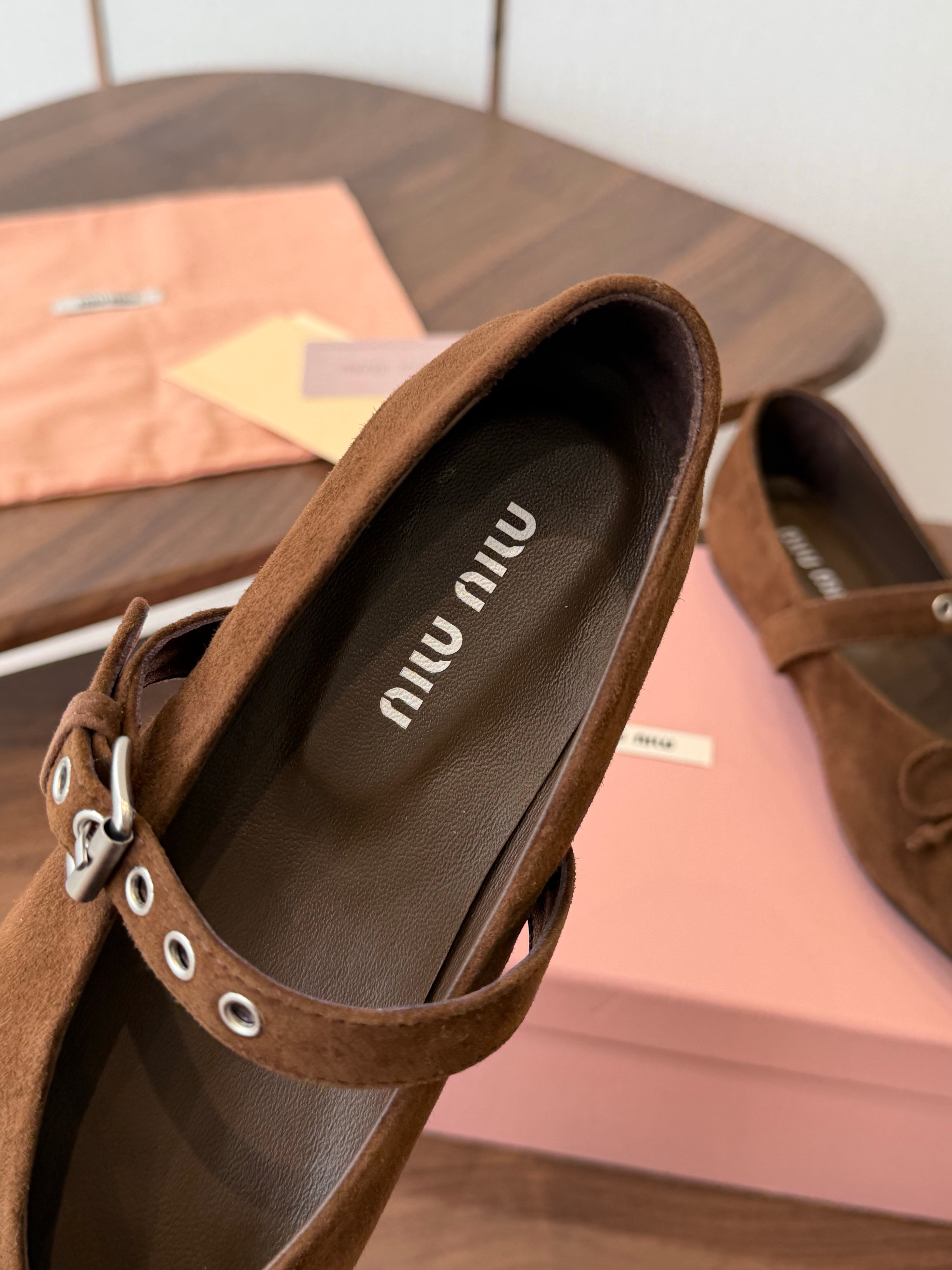 Miu Pointed-Toe Ballerina Flats Coffee Suede 940010