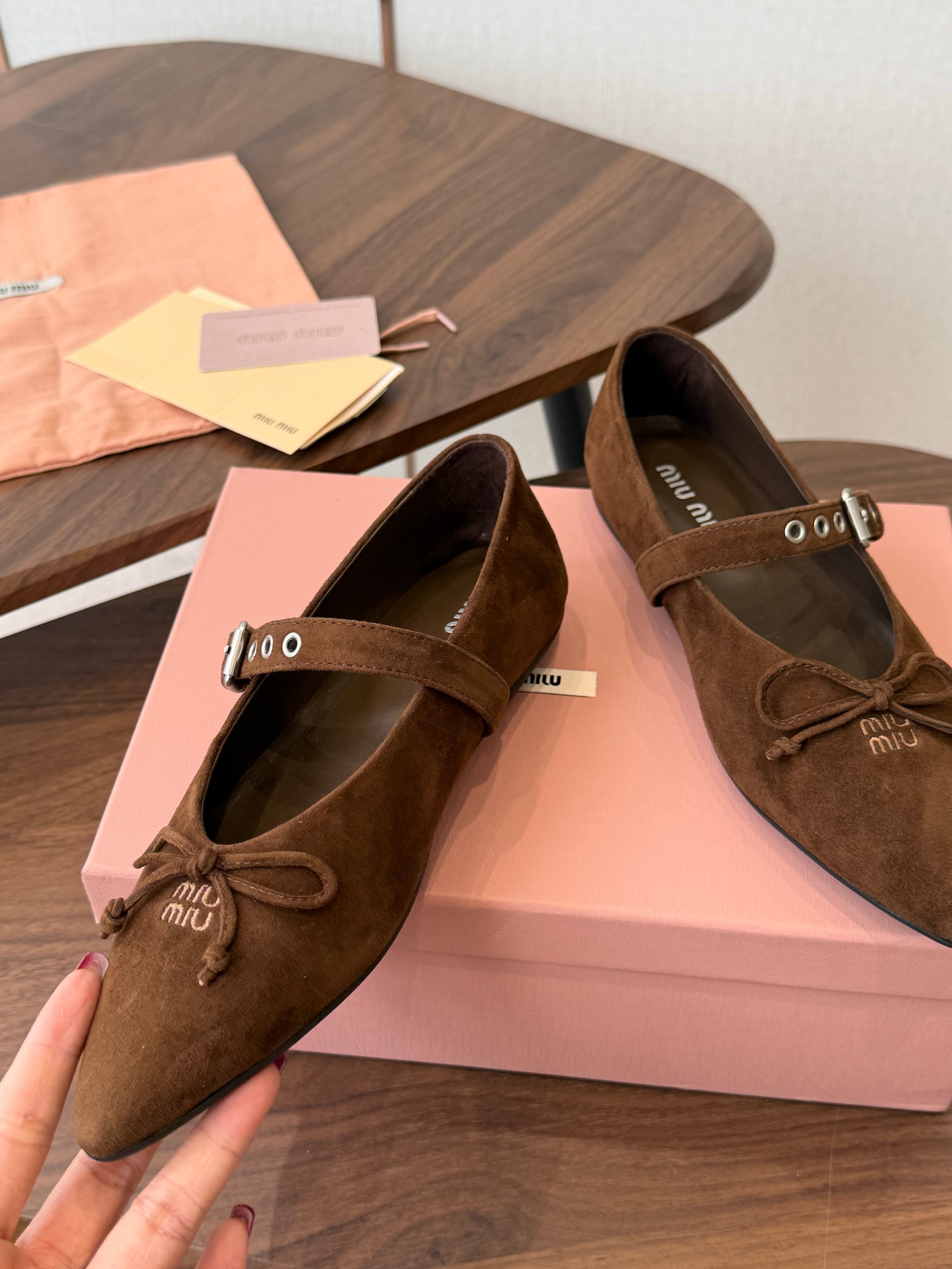 Miu Pointed-Toe Ballerina Flats Coffee Suede 940010
