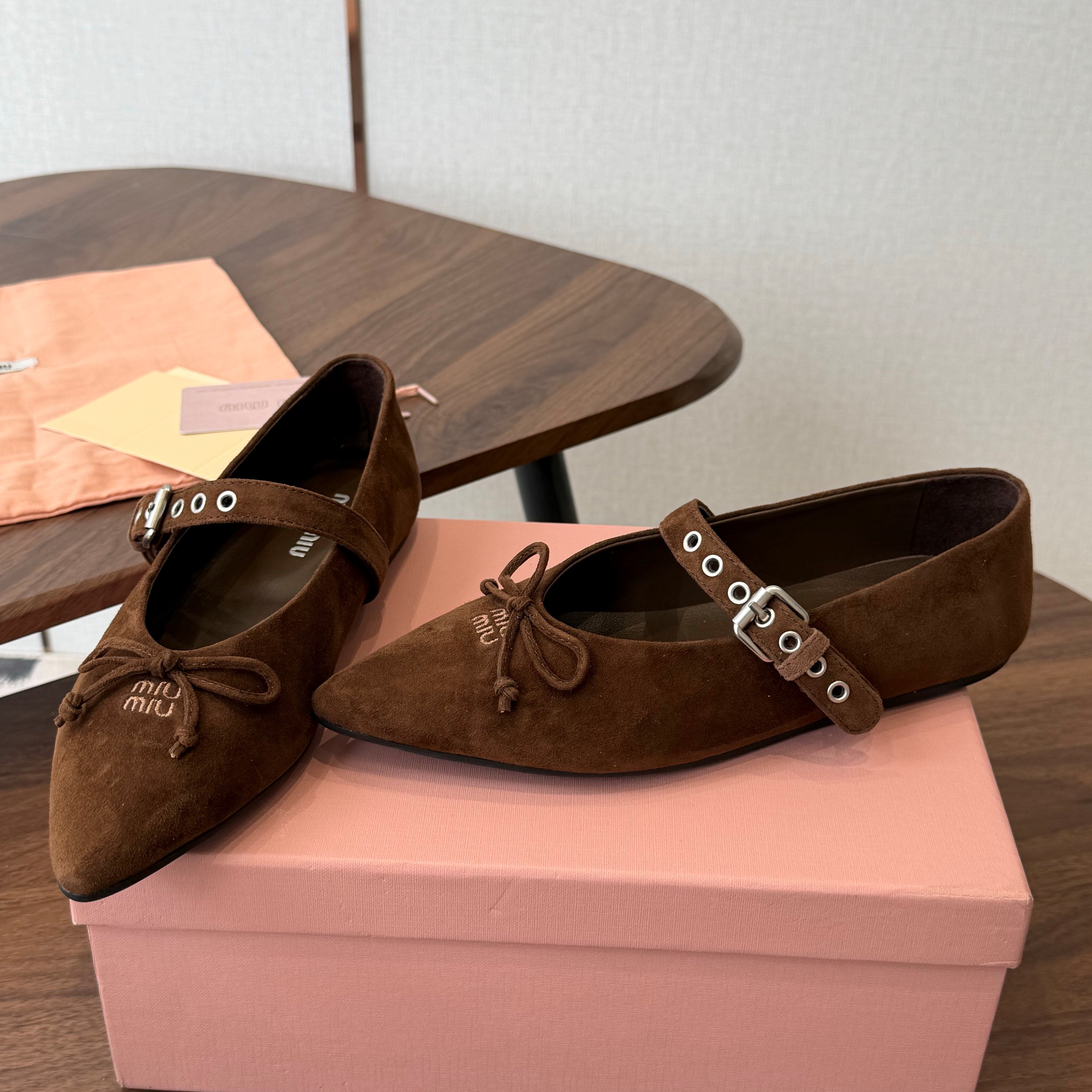 Miu Pointed-Toe Ballerina Flats Coffee Suede 940010