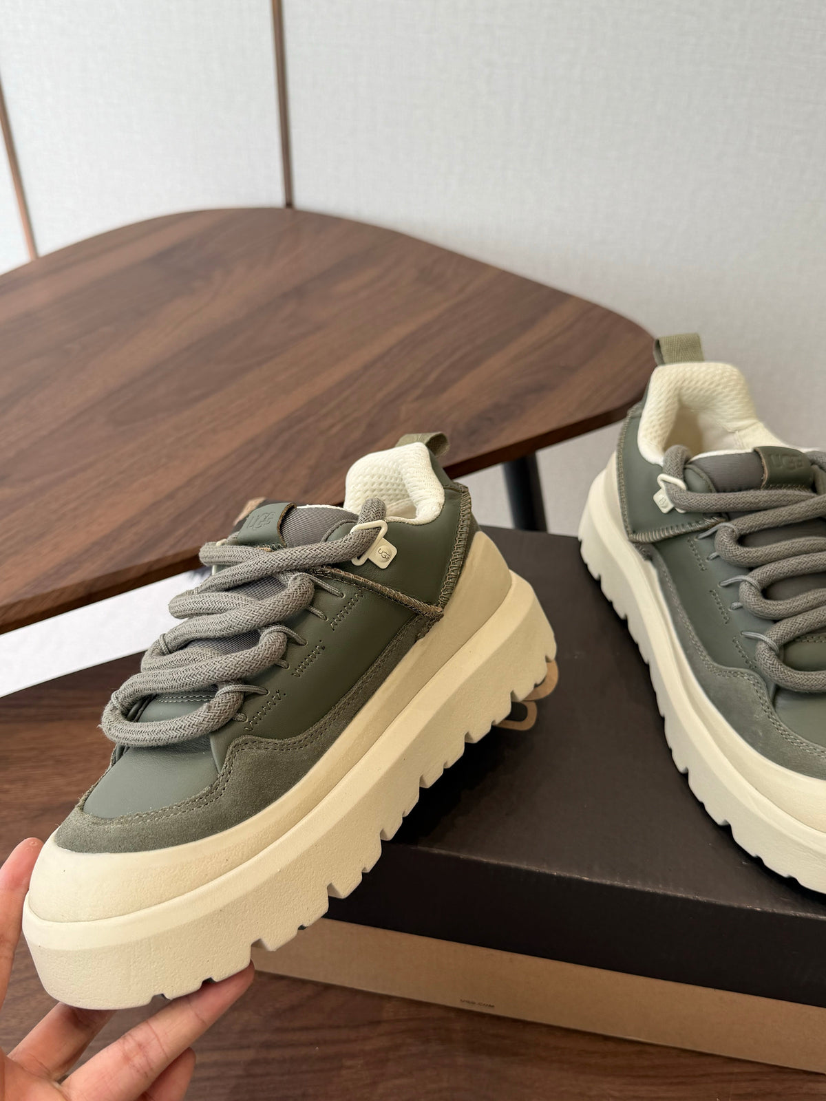 UGG Heritage Utility Sneaker Moss Green Buffed 1170910