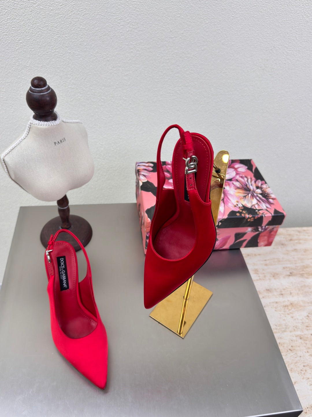 DC Slingback Pumps Red Silk & Sheepskin 343143