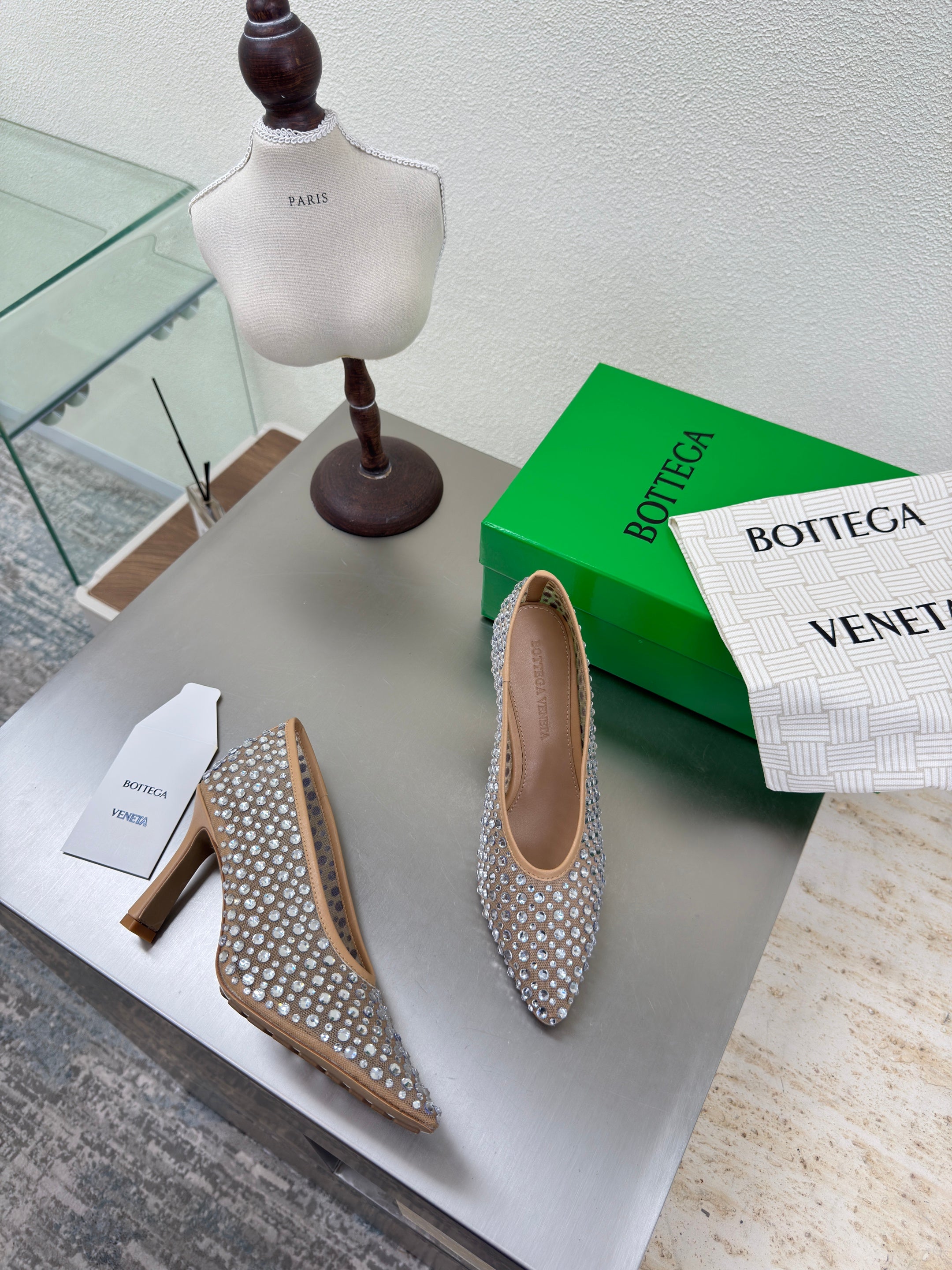 BV Rhinestones Sofia Pump 90mm Beige Mesh 428480