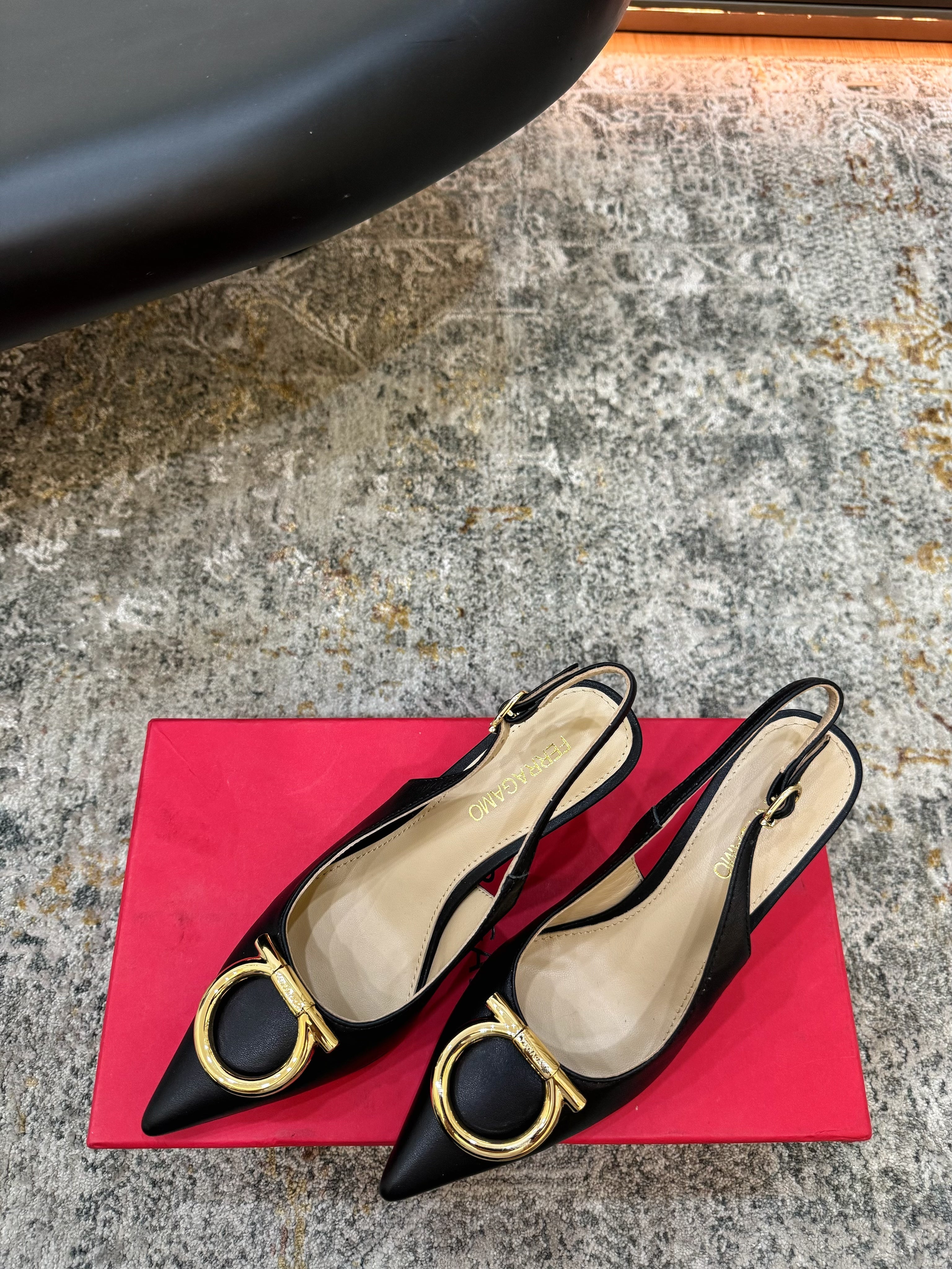 Ferragamo Maxi Gancini Slingback 7.5cm Black Cowhide 694840