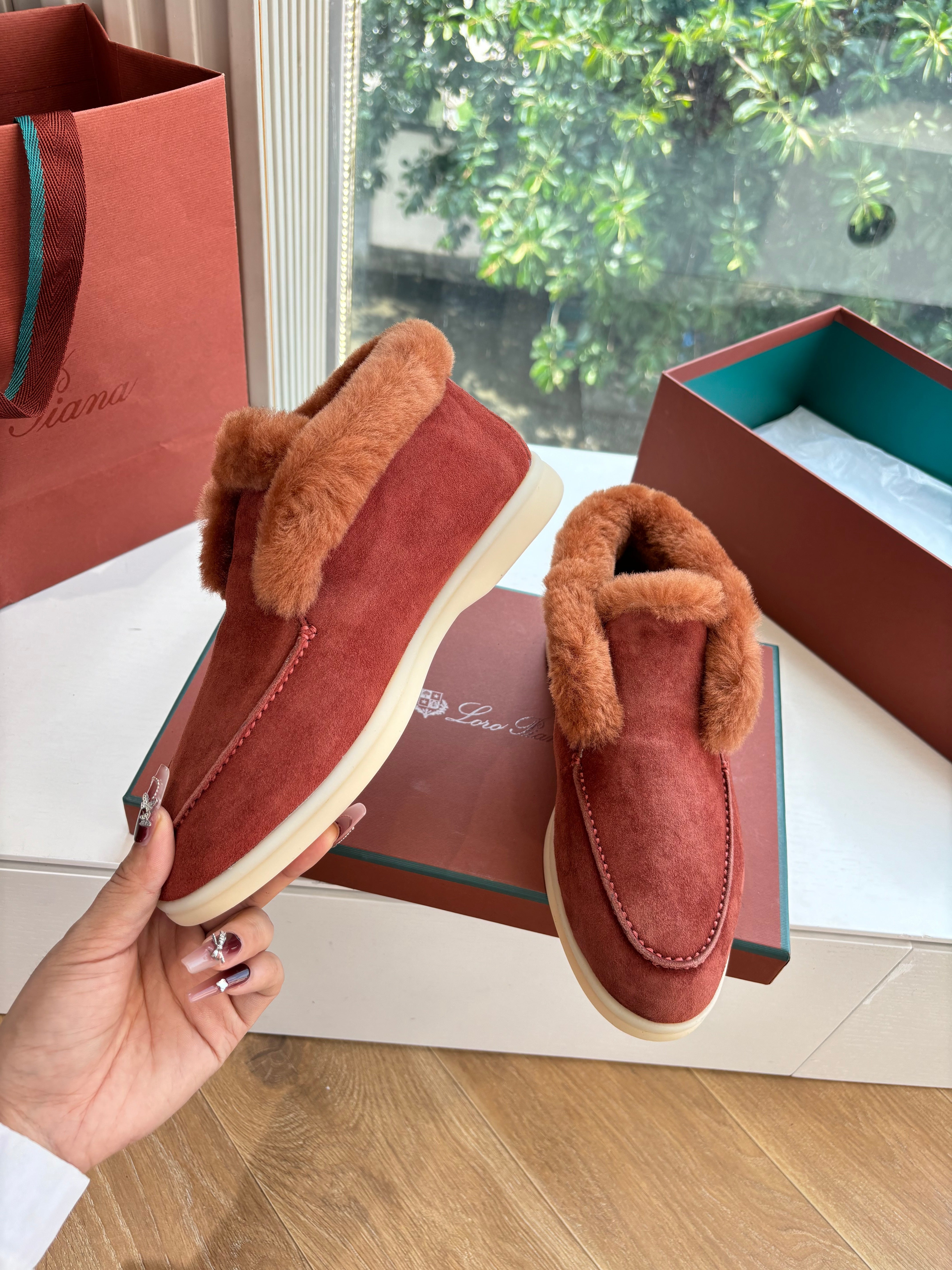 LP Open Walk Ankle Boot Oxblood Fur Suede 507426