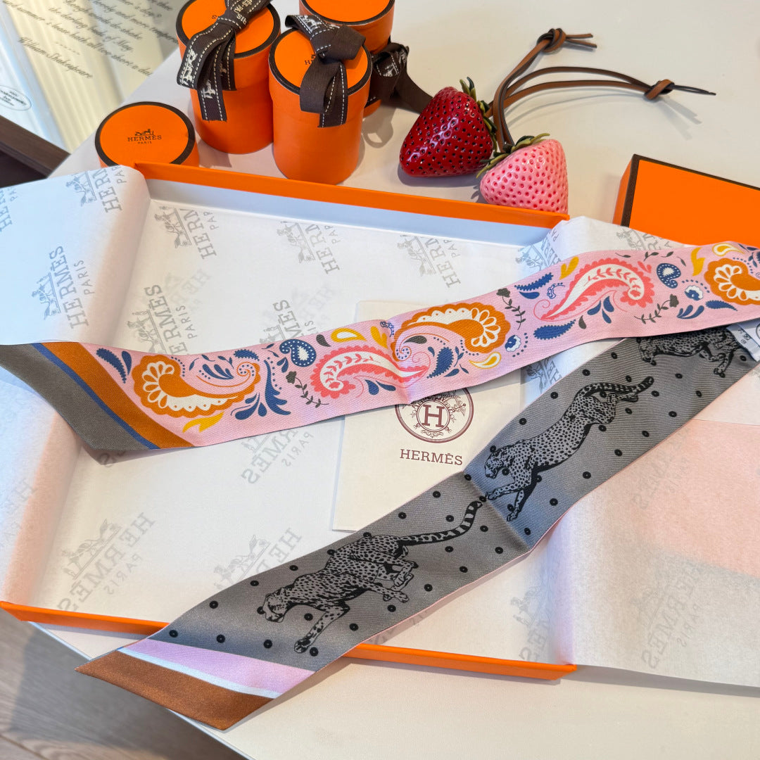 HM 26s Scarf 5x86 In Mulberry Silk 555536