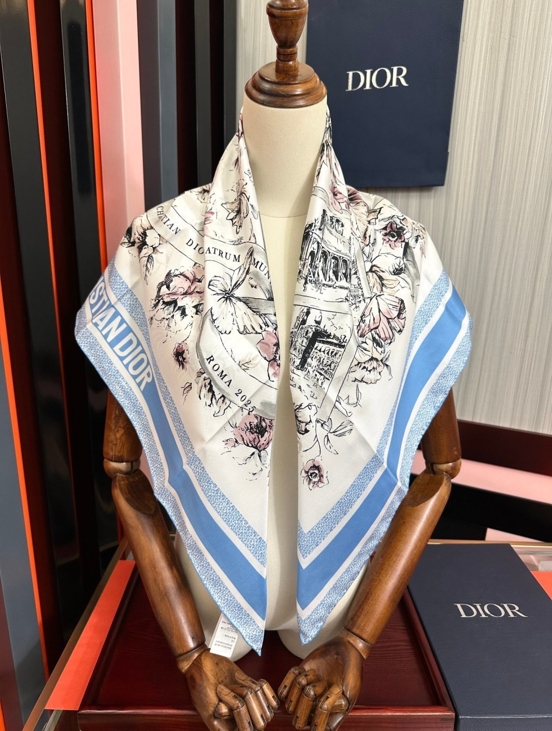 CD Scarf 90x90 Colorful Twill Silk 511171
