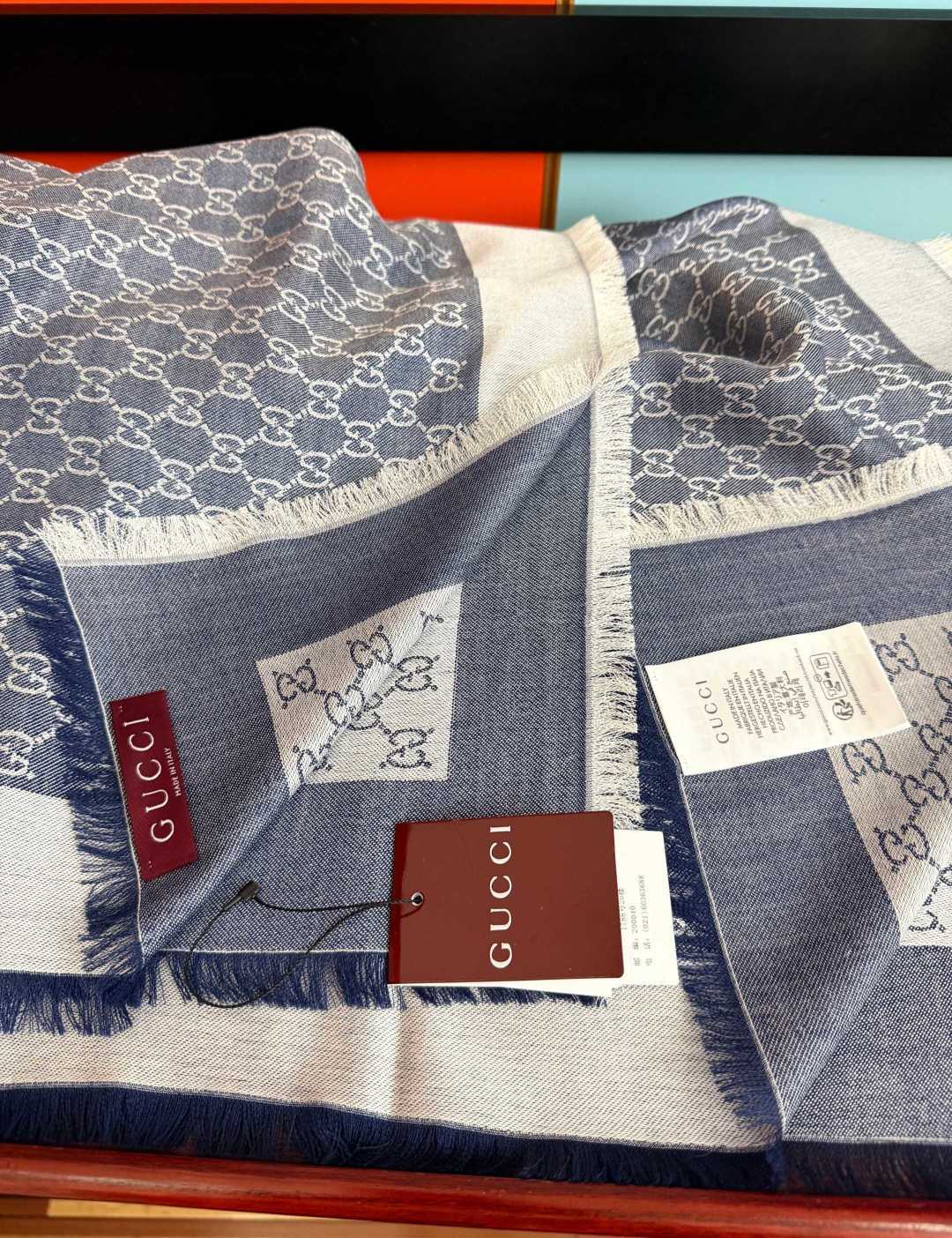 GG 26s Scarf 140 In Cashmere And Silk 521951