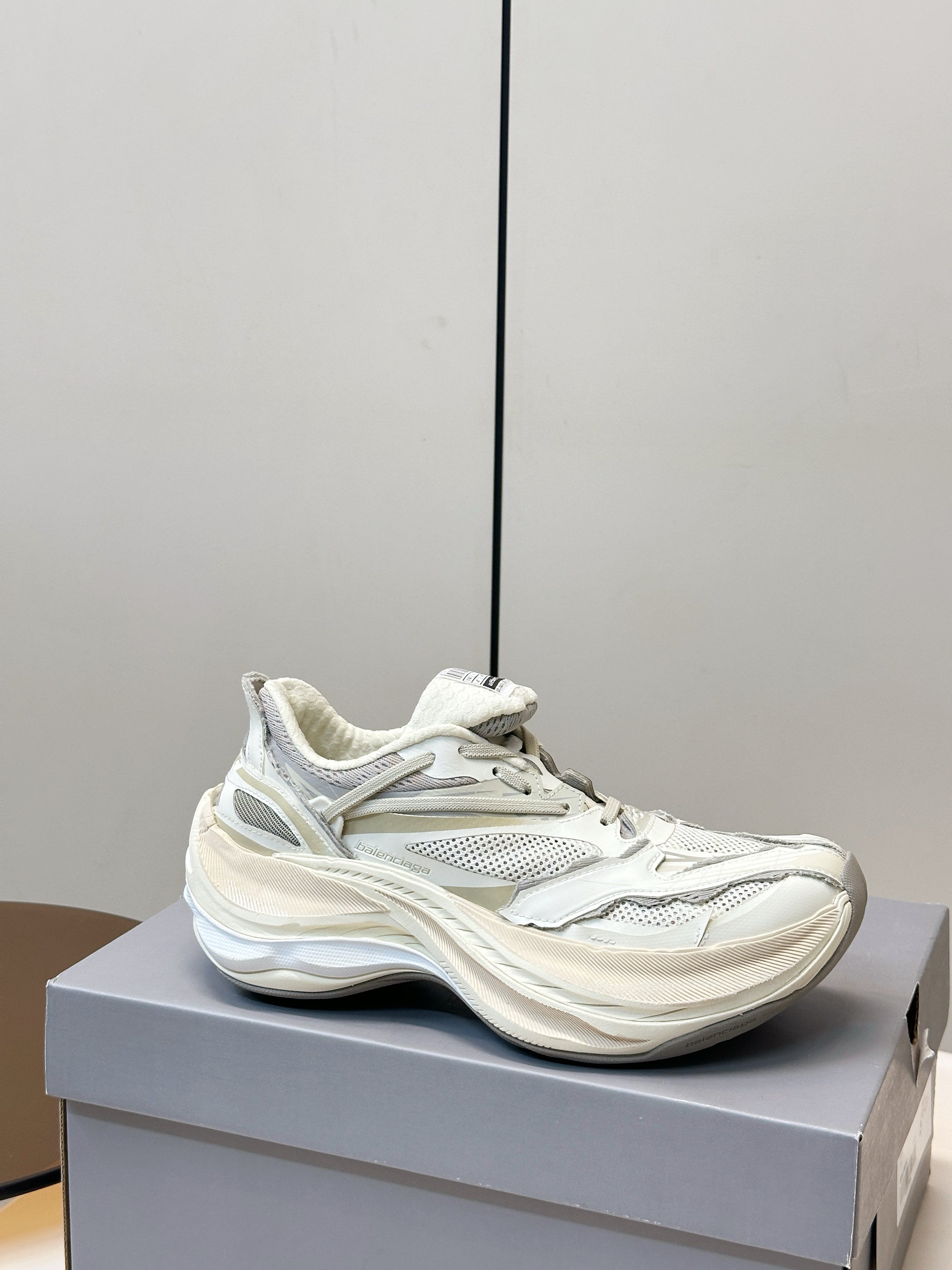 Balenciaga Jet Sneaker Cream TPU Mesh 986305