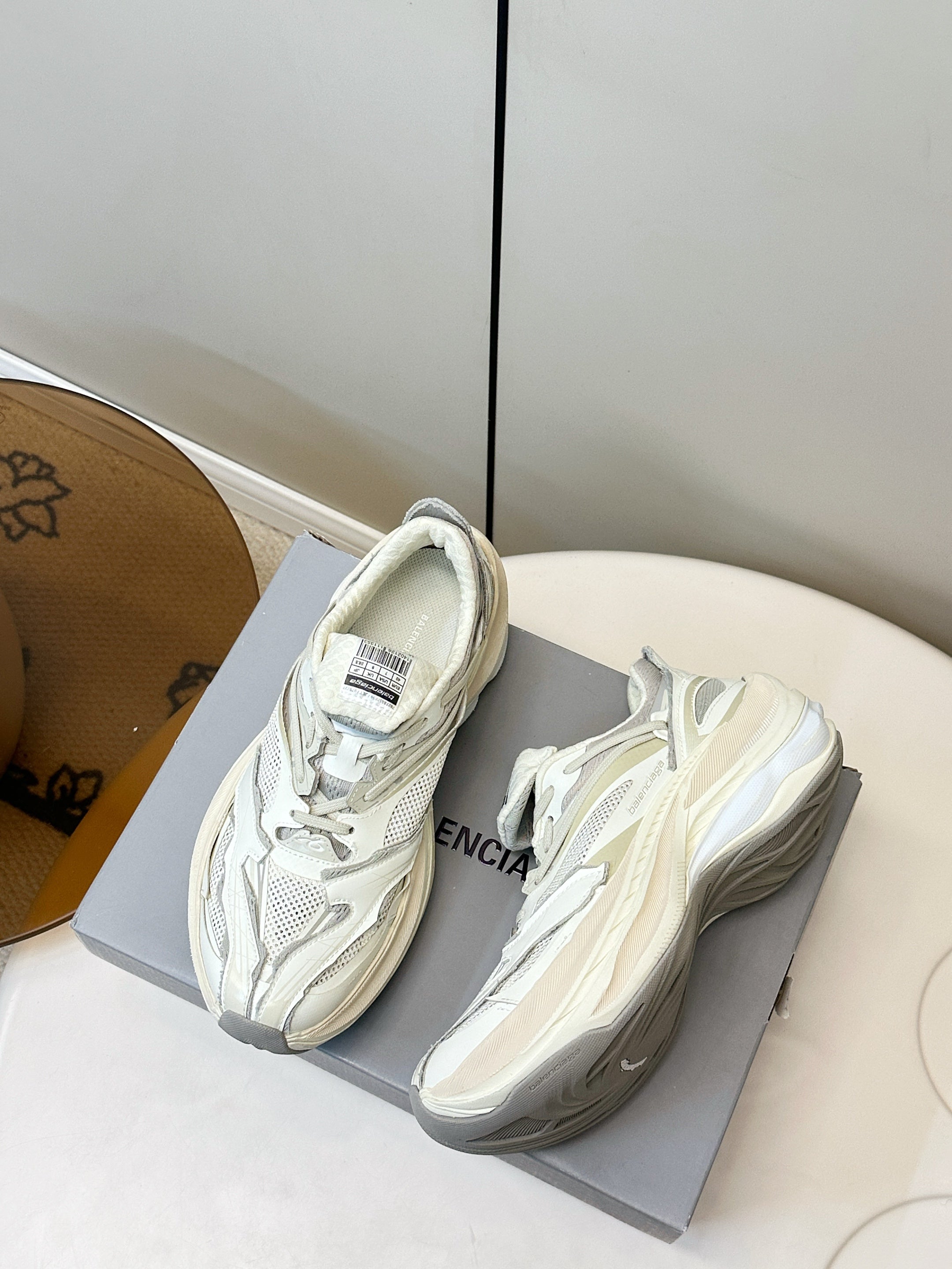 Balenciaga Jet Sneaker Cream TPU Mesh 986305