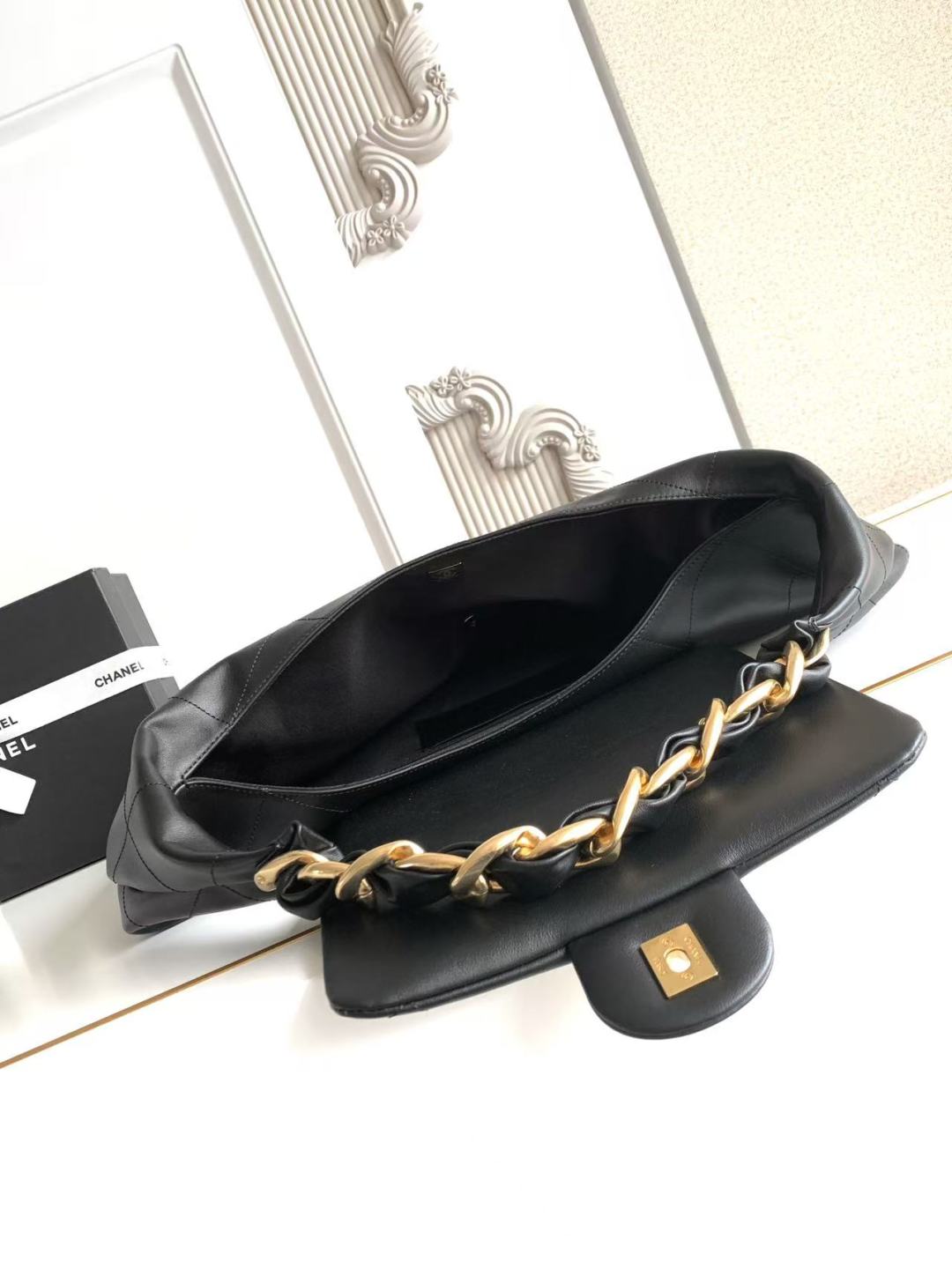 CC 2025 Bag 53cm Black Gold Calfskin 300852