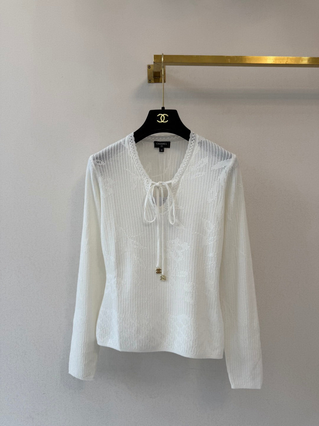 CC 26s V-Neck Long-Sleeved Pullover White Wool 423109