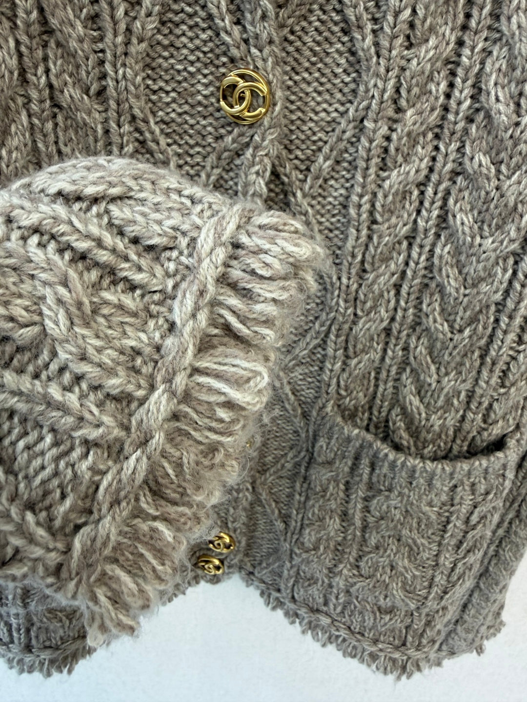 Chanel 2026 Gold Button Cable Knit Collared Cardigan Jacket Cashmere 438300