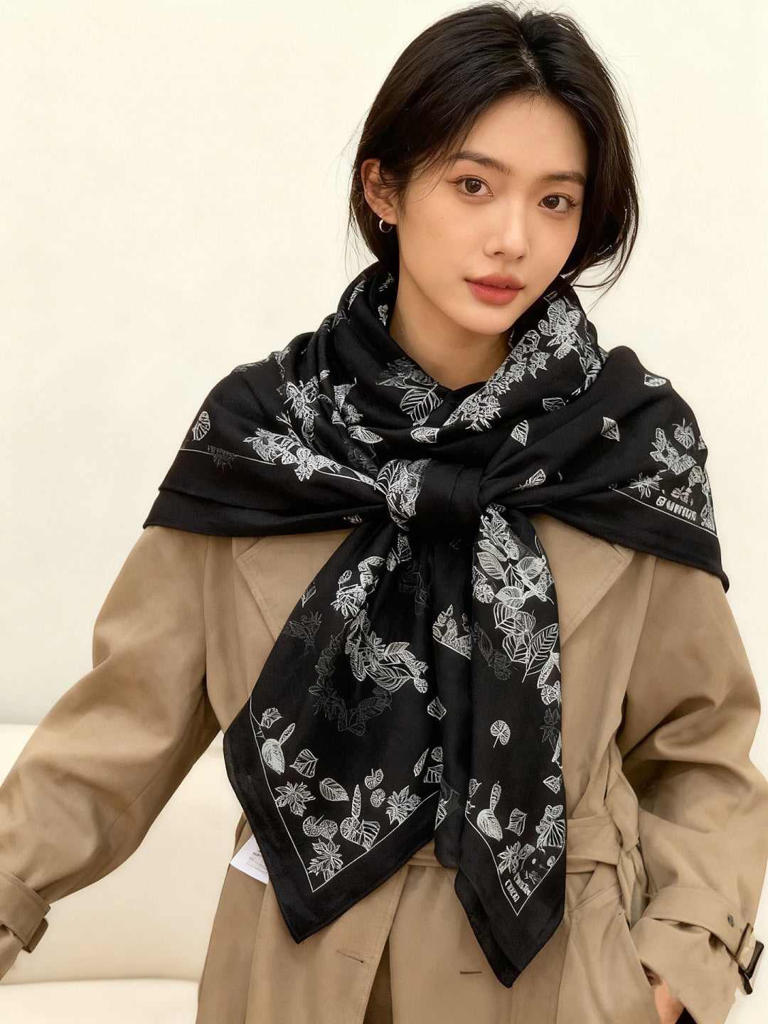 CC Scarf 140cm Black White Silk Cashmere 143729