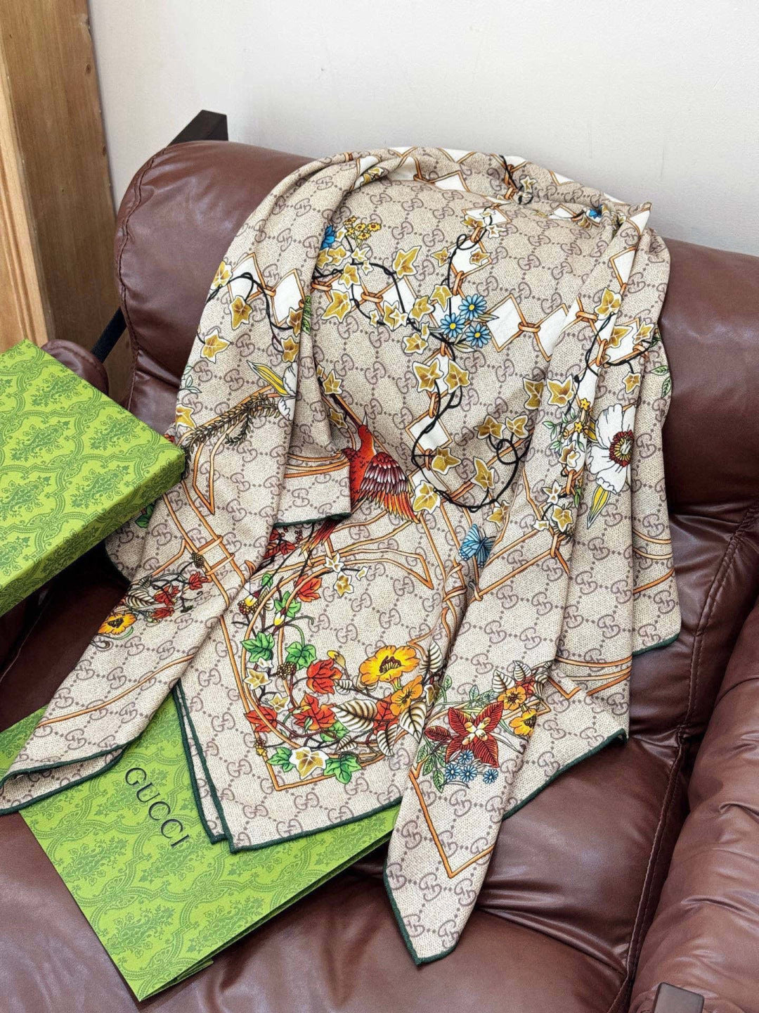 GG Printed Silk Twill Carré 140 cm Brown Multicolour Mulberry Silk Twill 153149