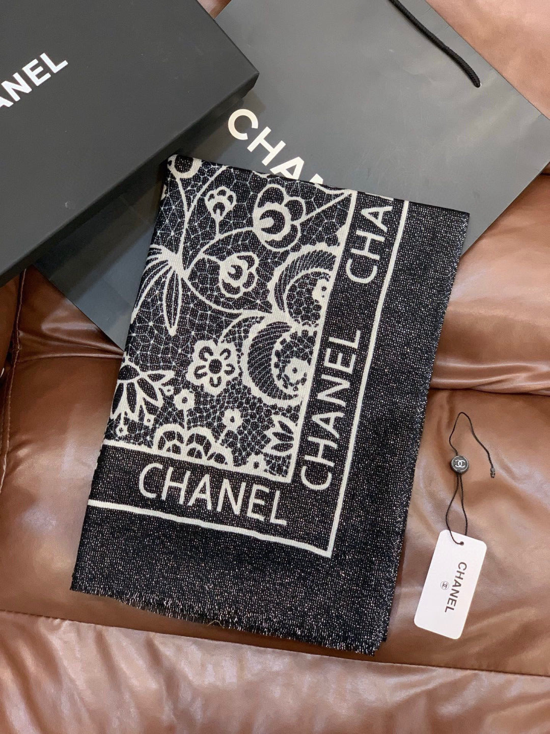 CC Double-Sided Scarf 100*200cm Black White Cashmere 153173