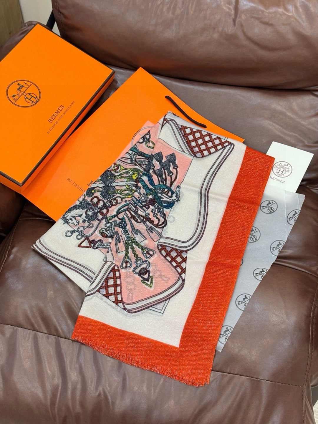 HM 26s Double-sided Scarf 200*100 Rouge Vif White Cashmere 153177