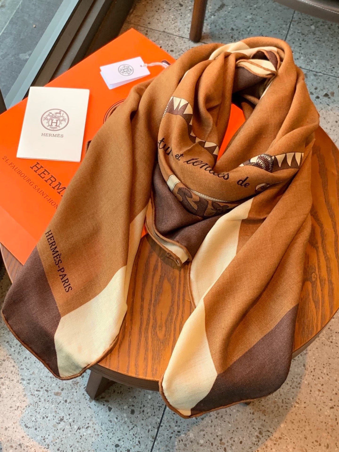 HM 26s Scarf 140 In Cashmere And Silk 304241