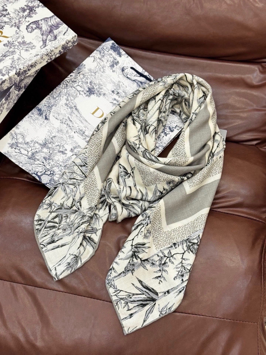 Dior 26s Scarf 140cm Silk & Cashmere 304677