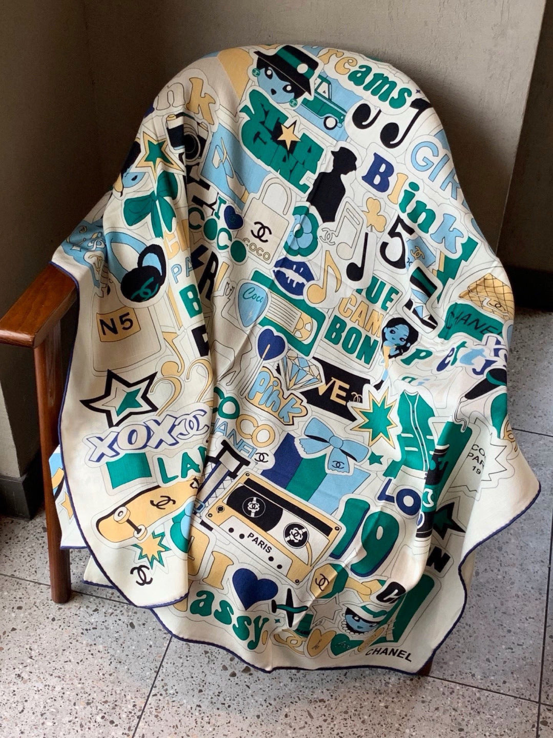 Chanel 26s Scarf 140 In Silk Cashmere 309868
