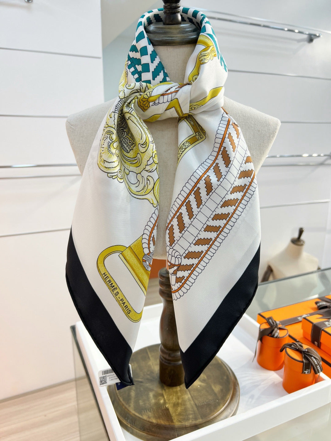 Hermes 26s Printed Square Scarf 88 In Silk 309939
