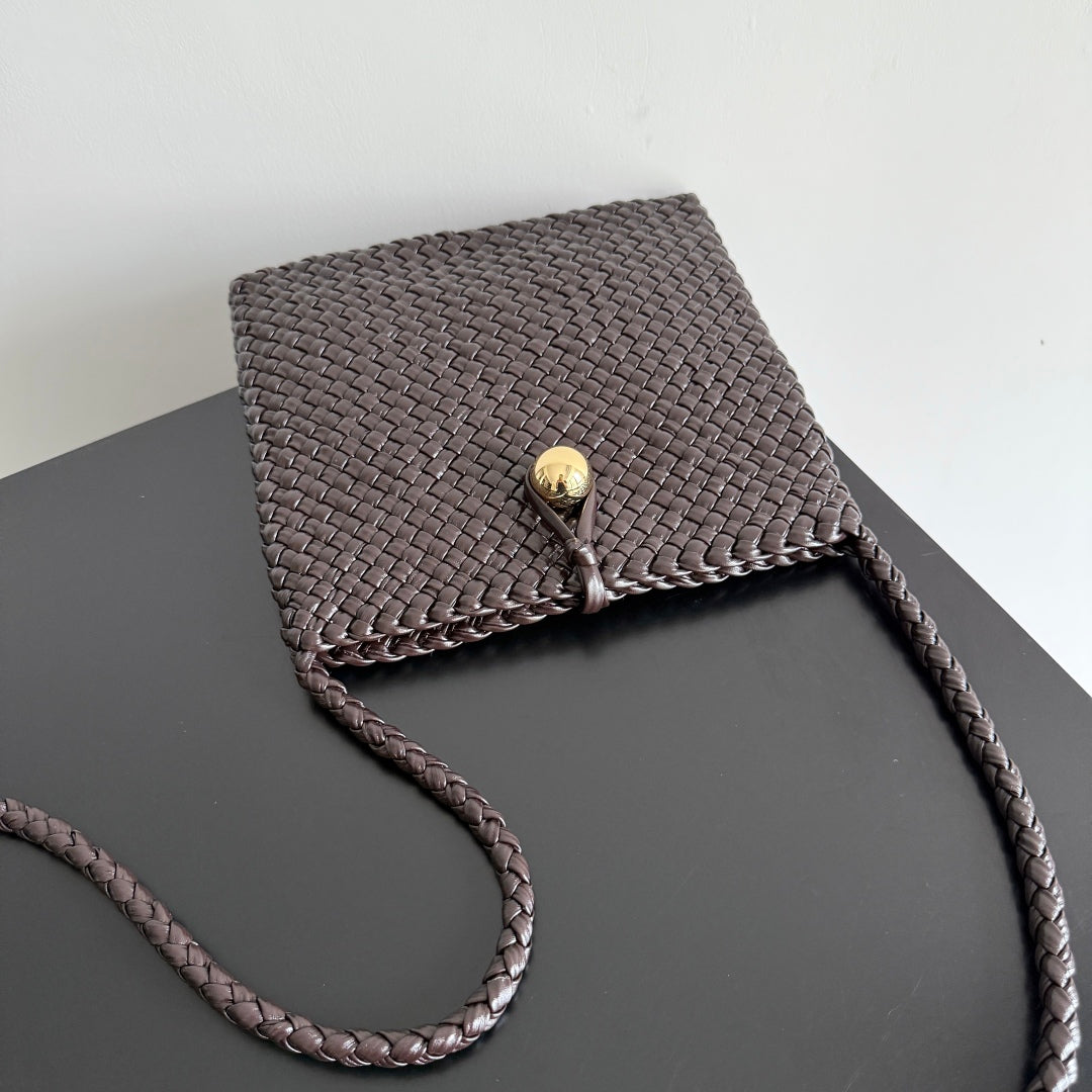 BV Tosca Bag 17cm Fondant Intrecciato Leather GHW