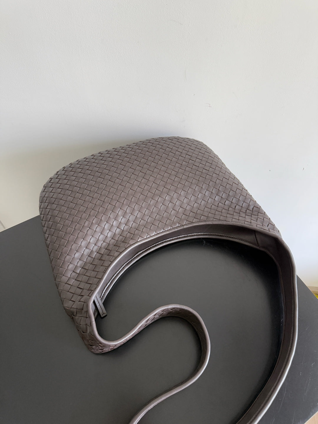 BV 25s Veneto Bag 38cm Deep Brown Calfskin Hardware