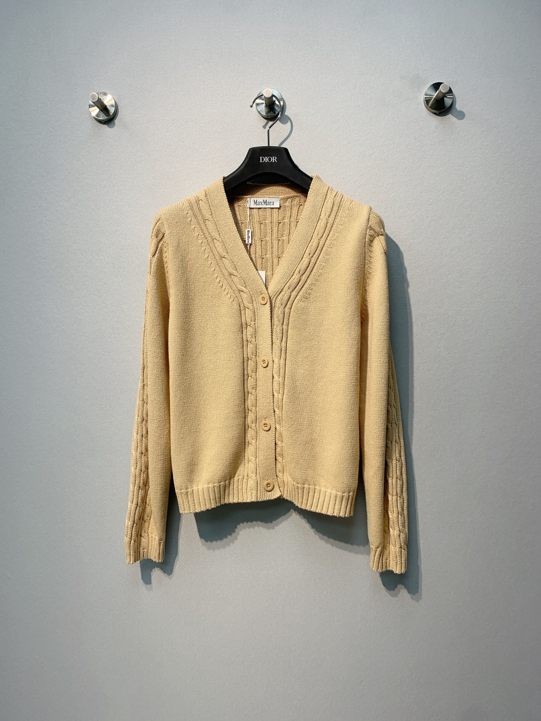 MaxMara Knit V-neck Yellow Wool cardigan 342105
