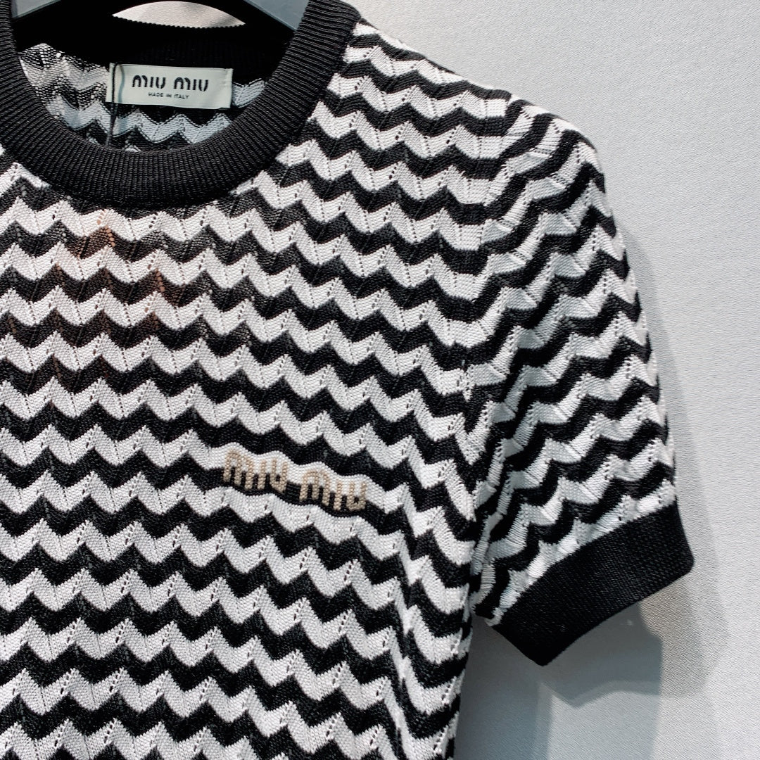 Miu 26s Short-Sleeve T-Shirt Black White Knit 395919